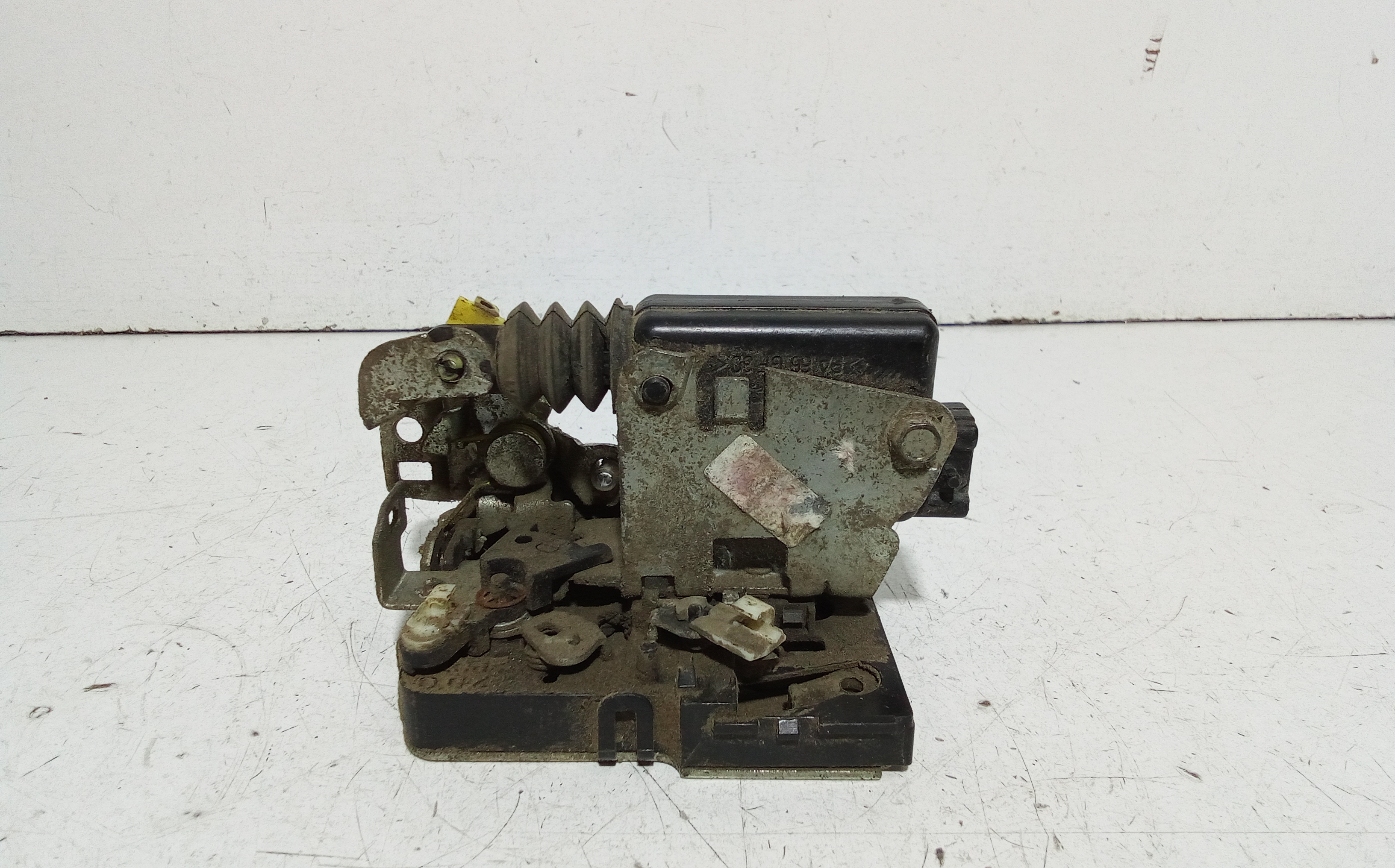 Serratura Porta Ant. Destro 6001547505 Usato