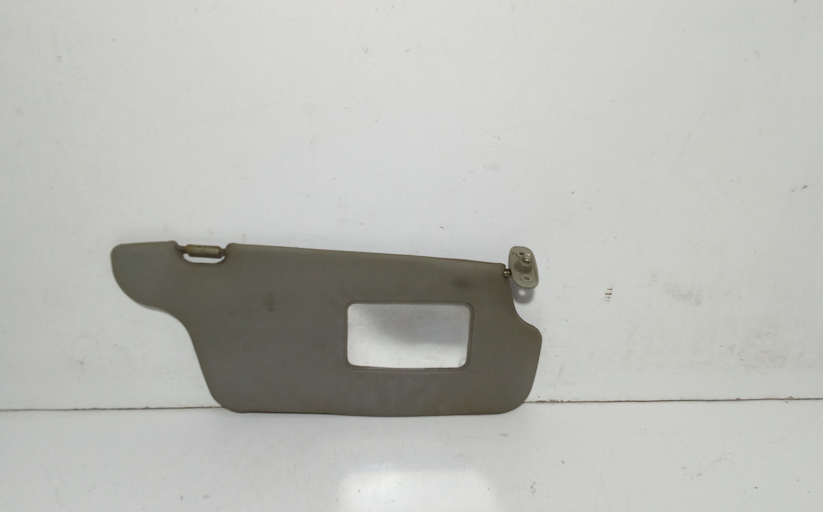 Aletta Parasole Parabrezza Destro 8520202500OB Usato