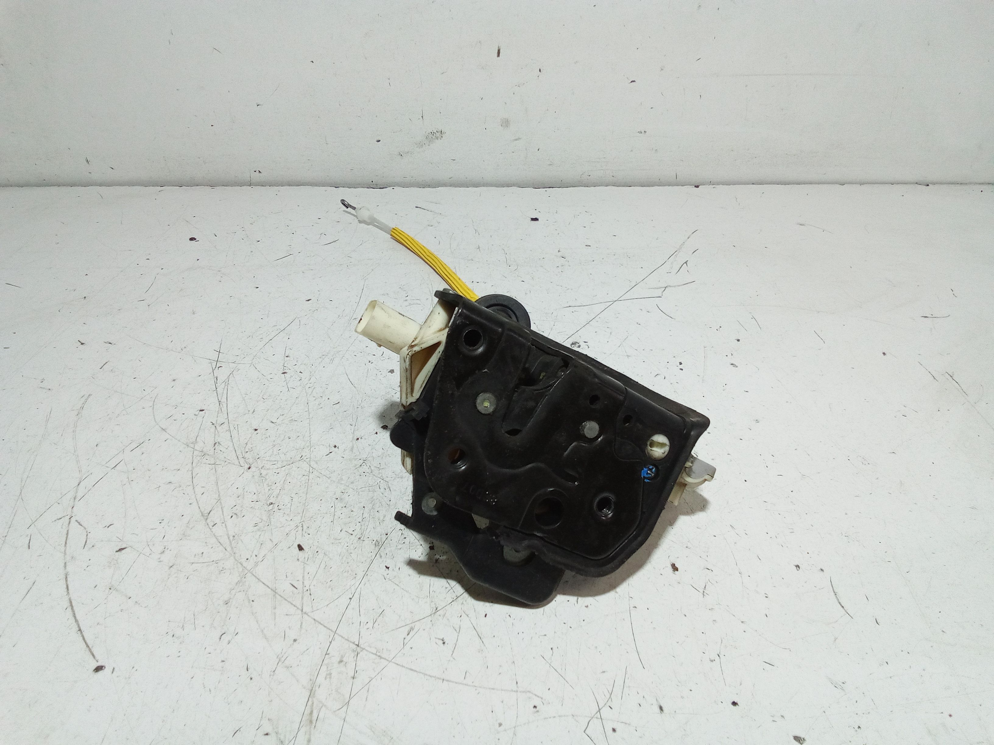 Serratura Porta Ant. Destro 4F1837016 Usato