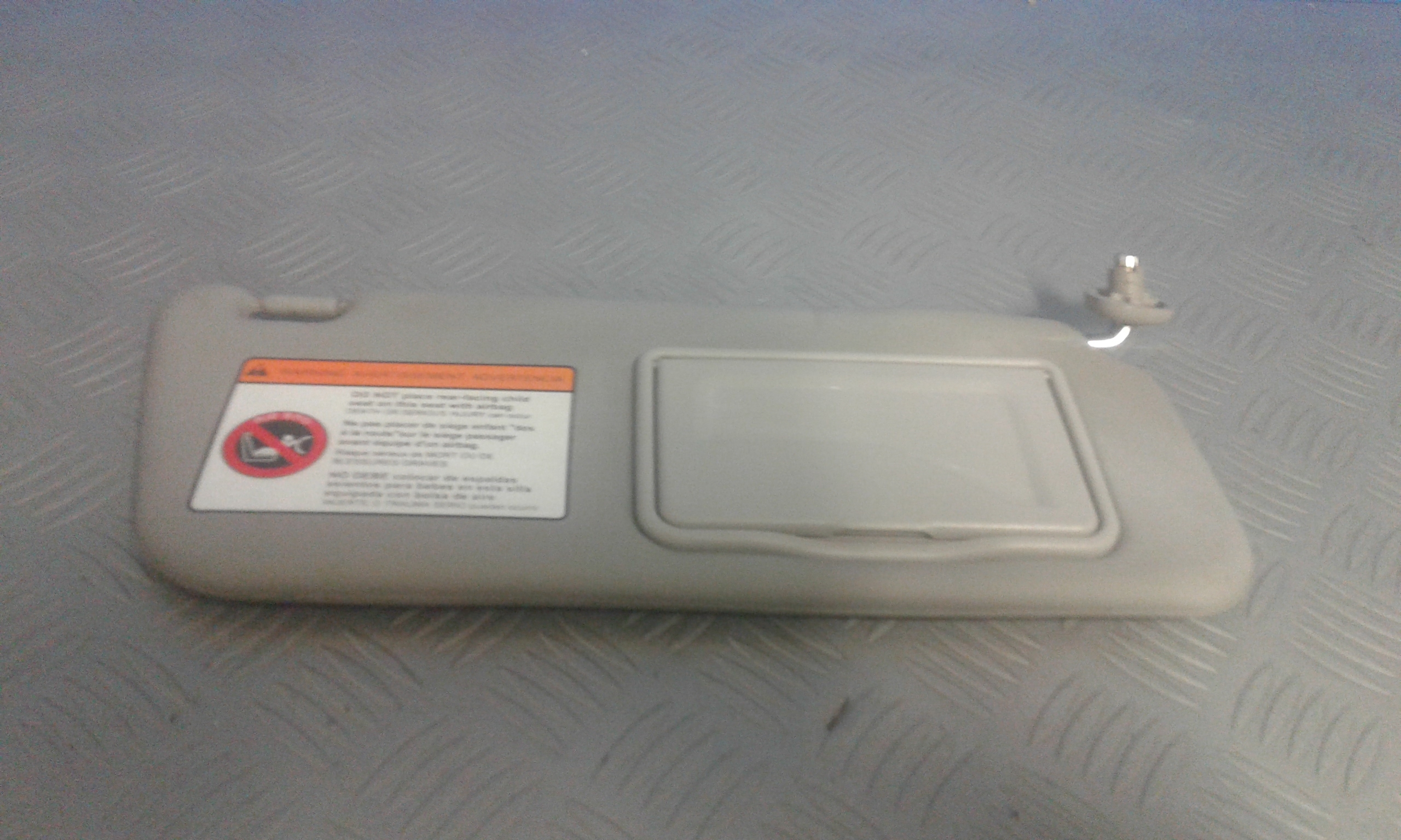 Aletta Parasole Parabrezza Destro 96658514 Usato