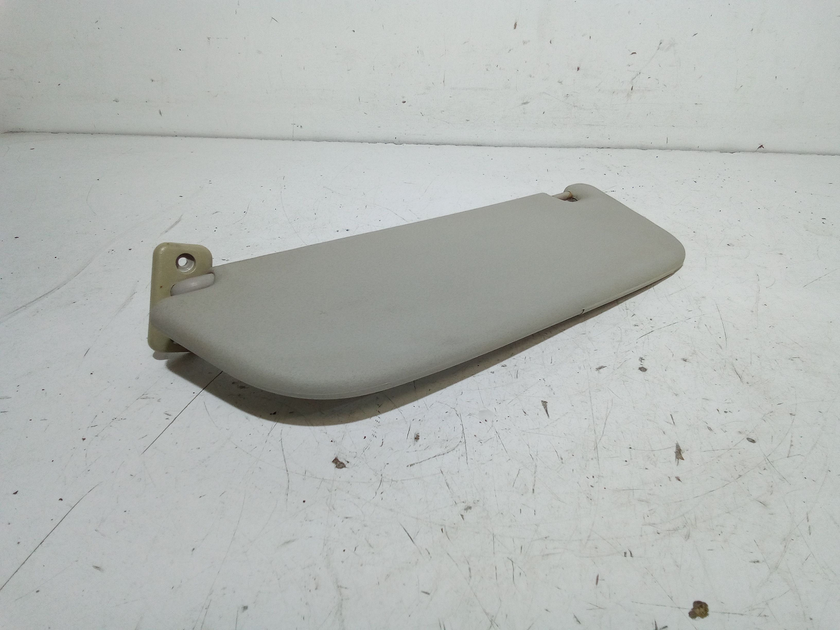 Aletta Parasole Parabrezza Destro 24409344 Usato