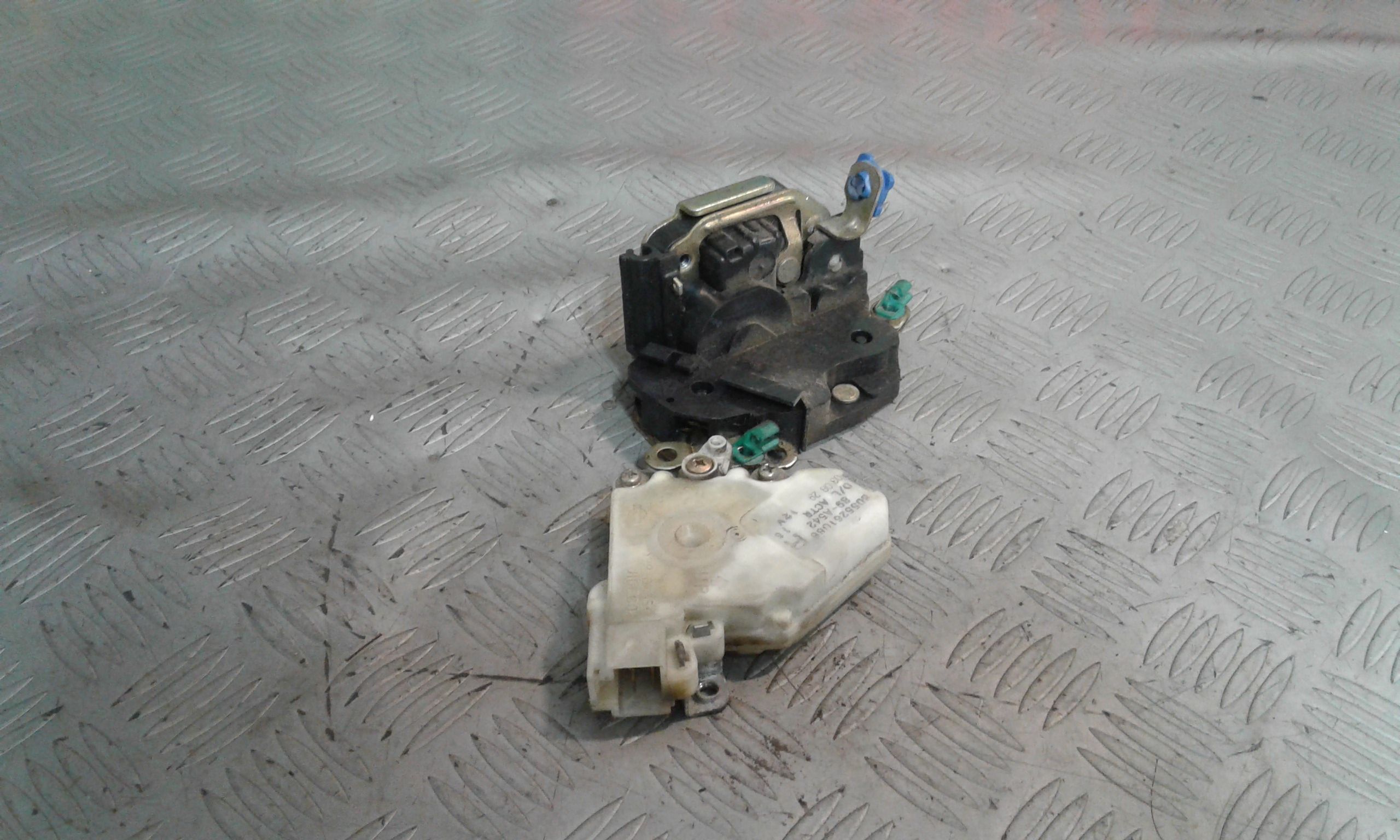 Serratura Porta Ant. Destro 80502BM600 Usato