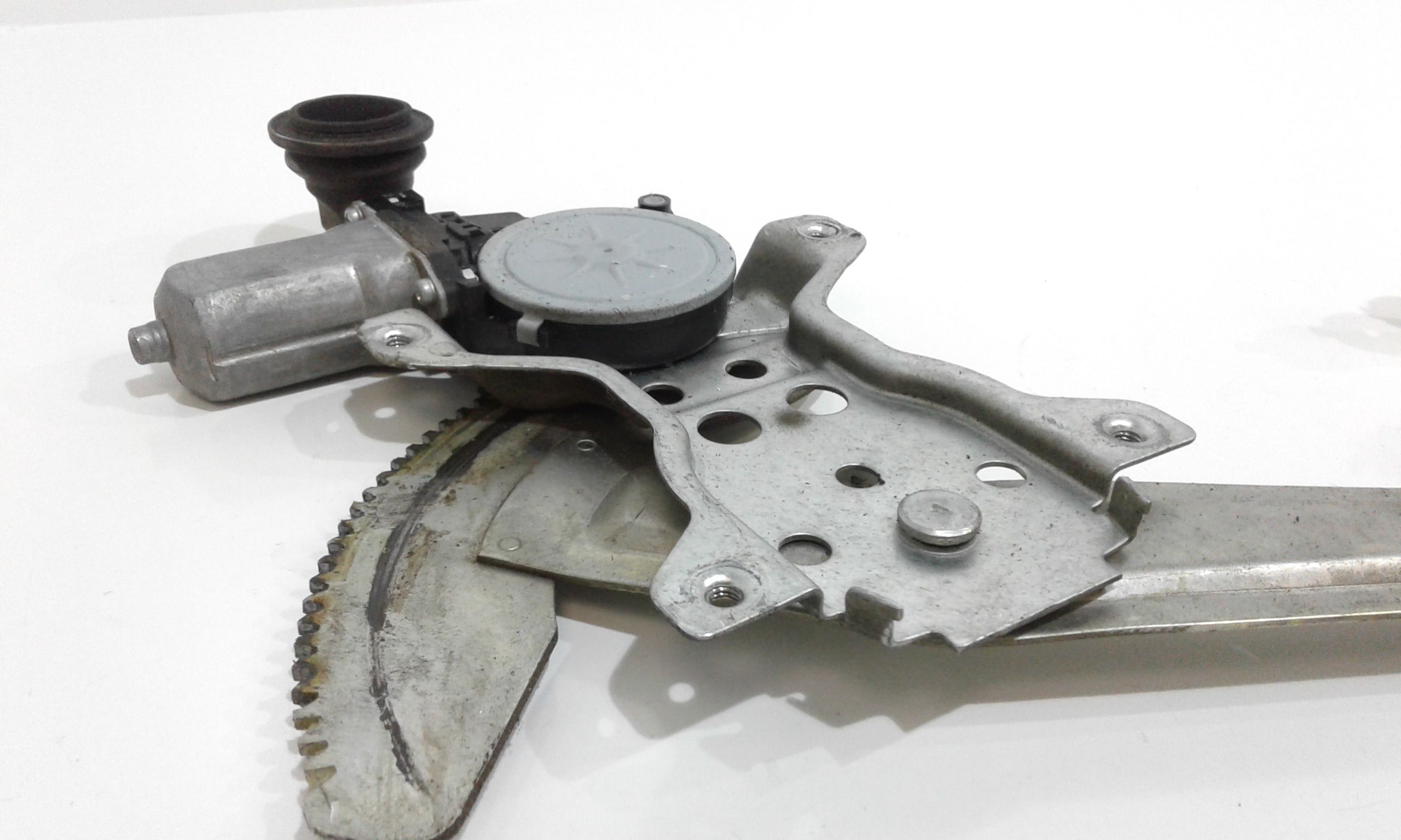 Alzacristallo Porta Ant. Sinistro 8344062J00000 Usato