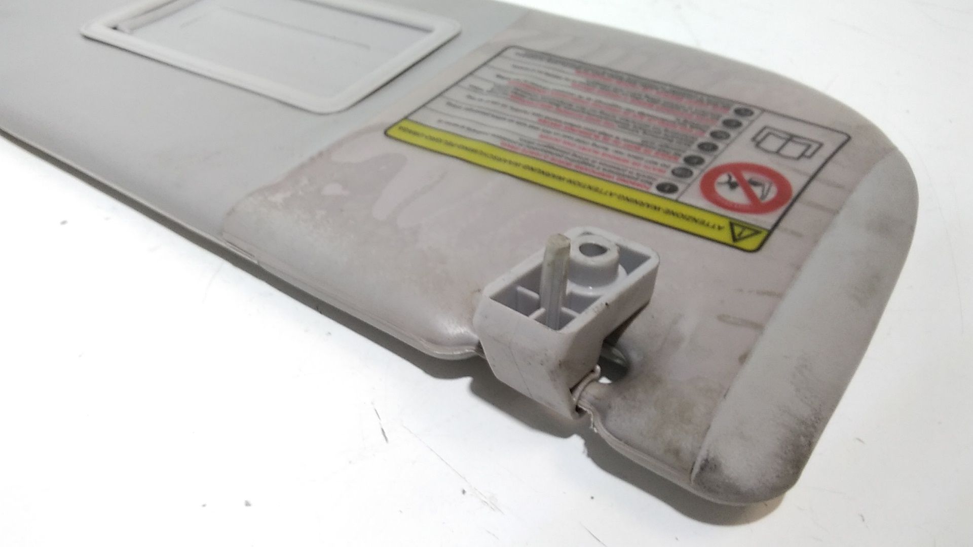 Aletta Parasole Parabrezza Destro 735733816 Usato