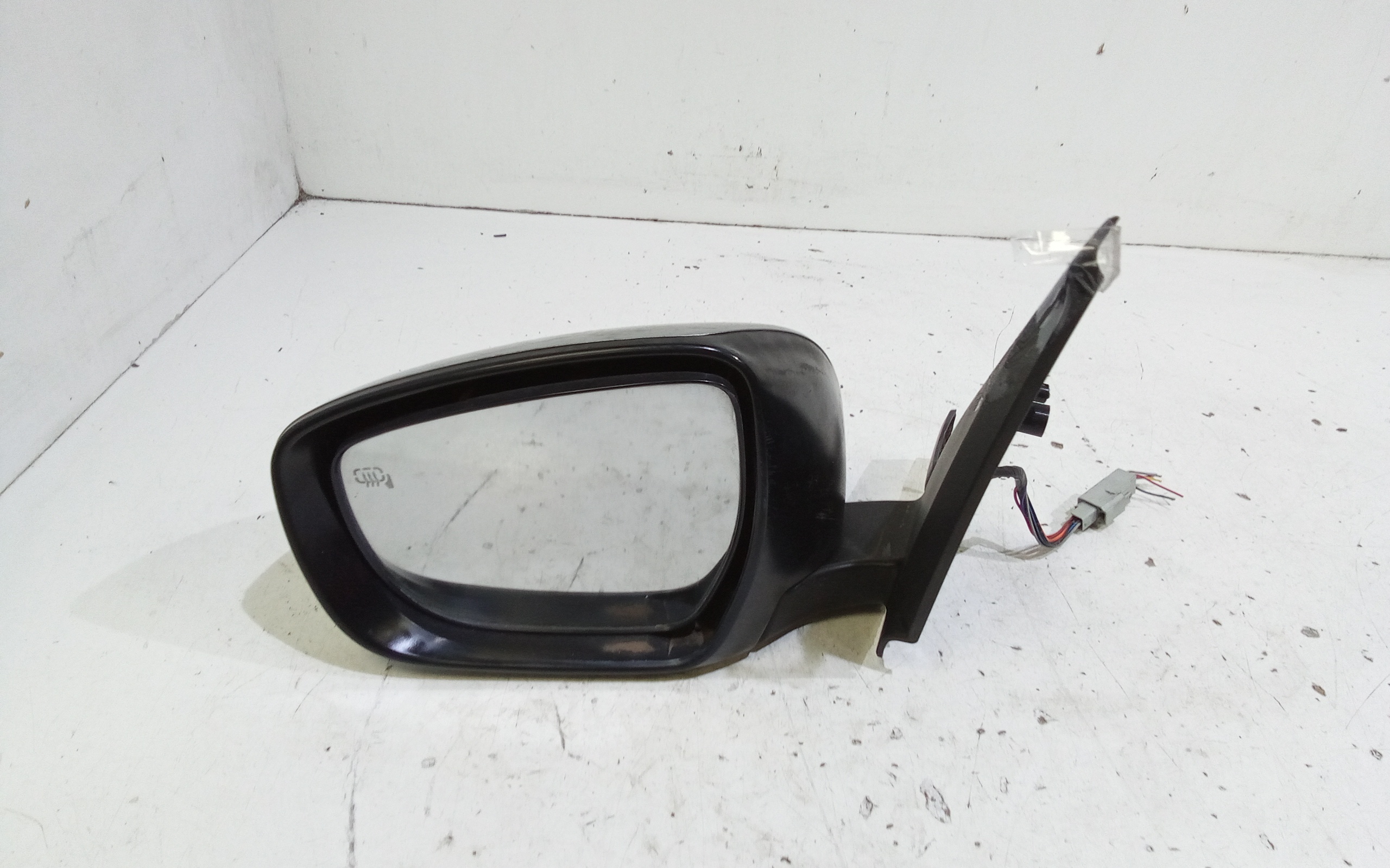 Retrovisore Est. Sinistro 8472052R10000 Usato