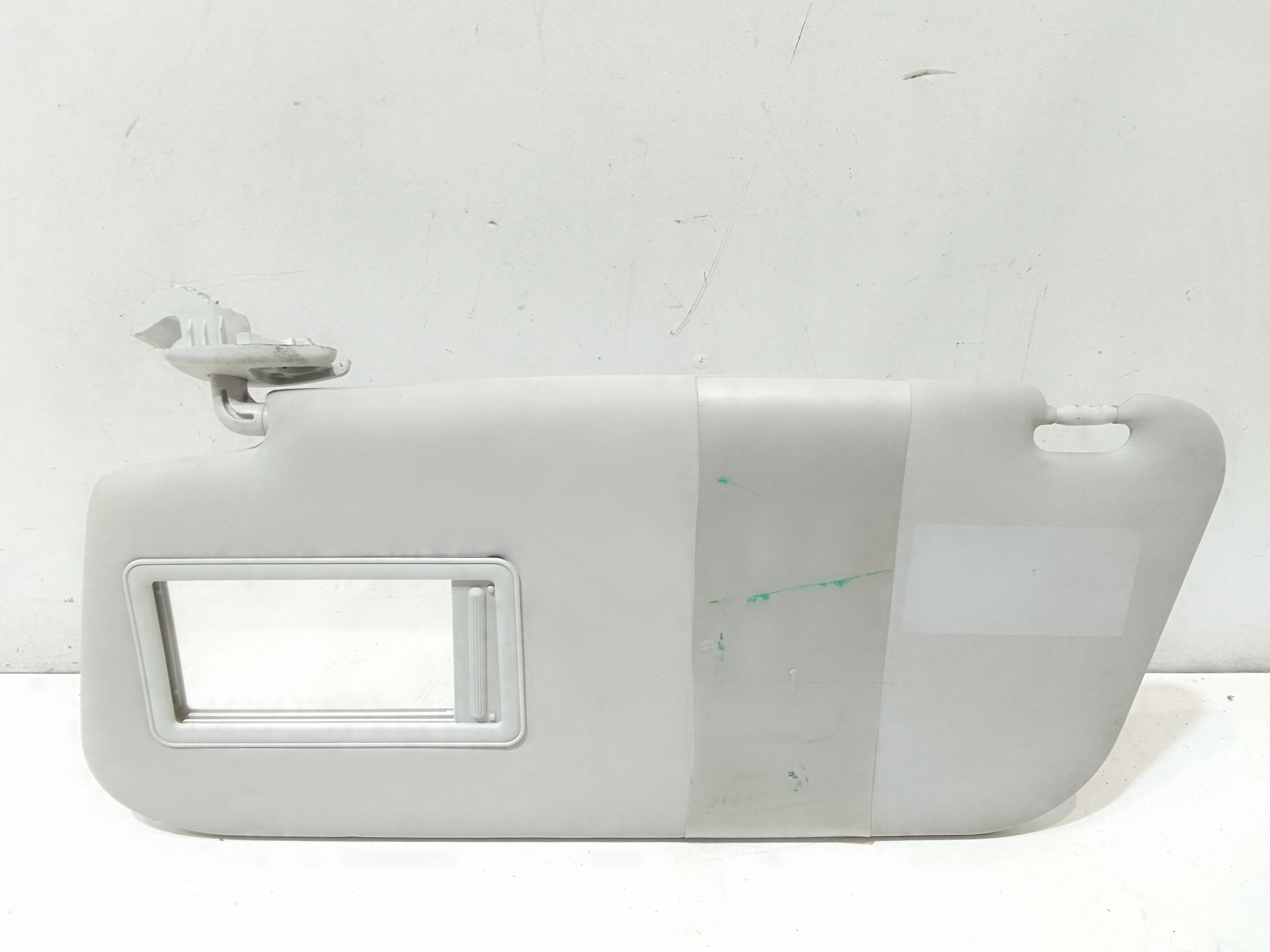 Aletta Parasole Parabrezza Sinistro 735595115 Usato