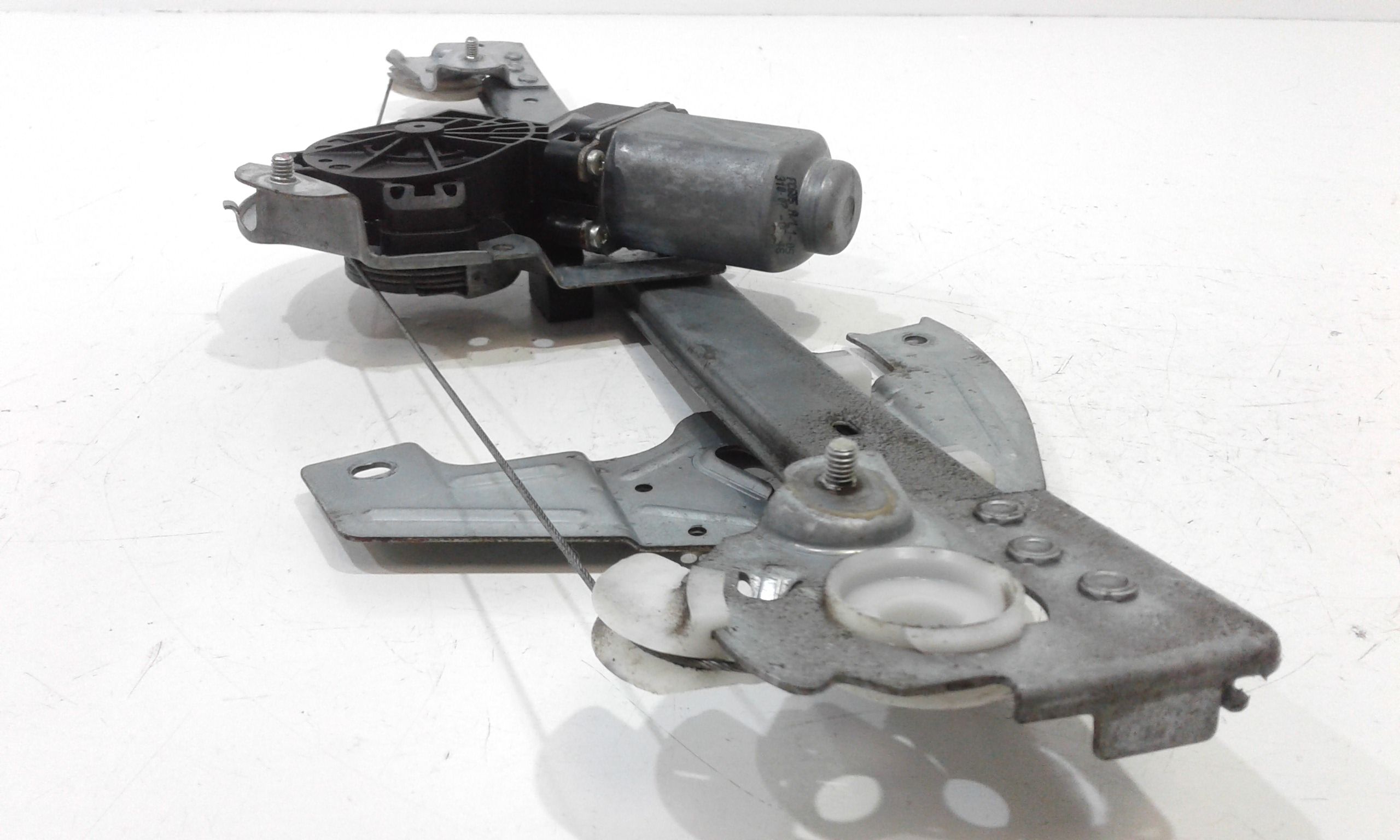 Alzacristallo Porta Ant. Destro 698100H010 Usato