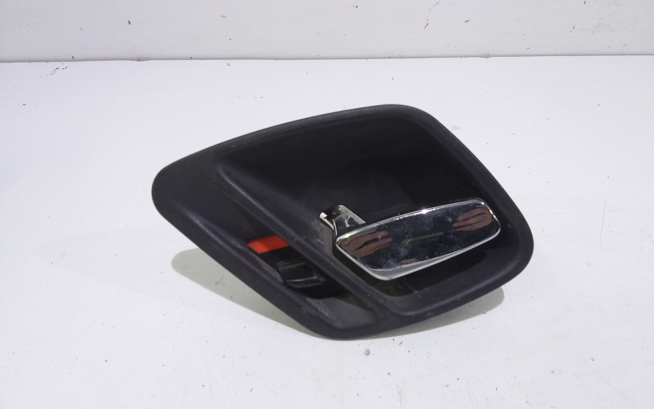 Maniglia Int. Apertura Porta Ant. Sinistro Usato