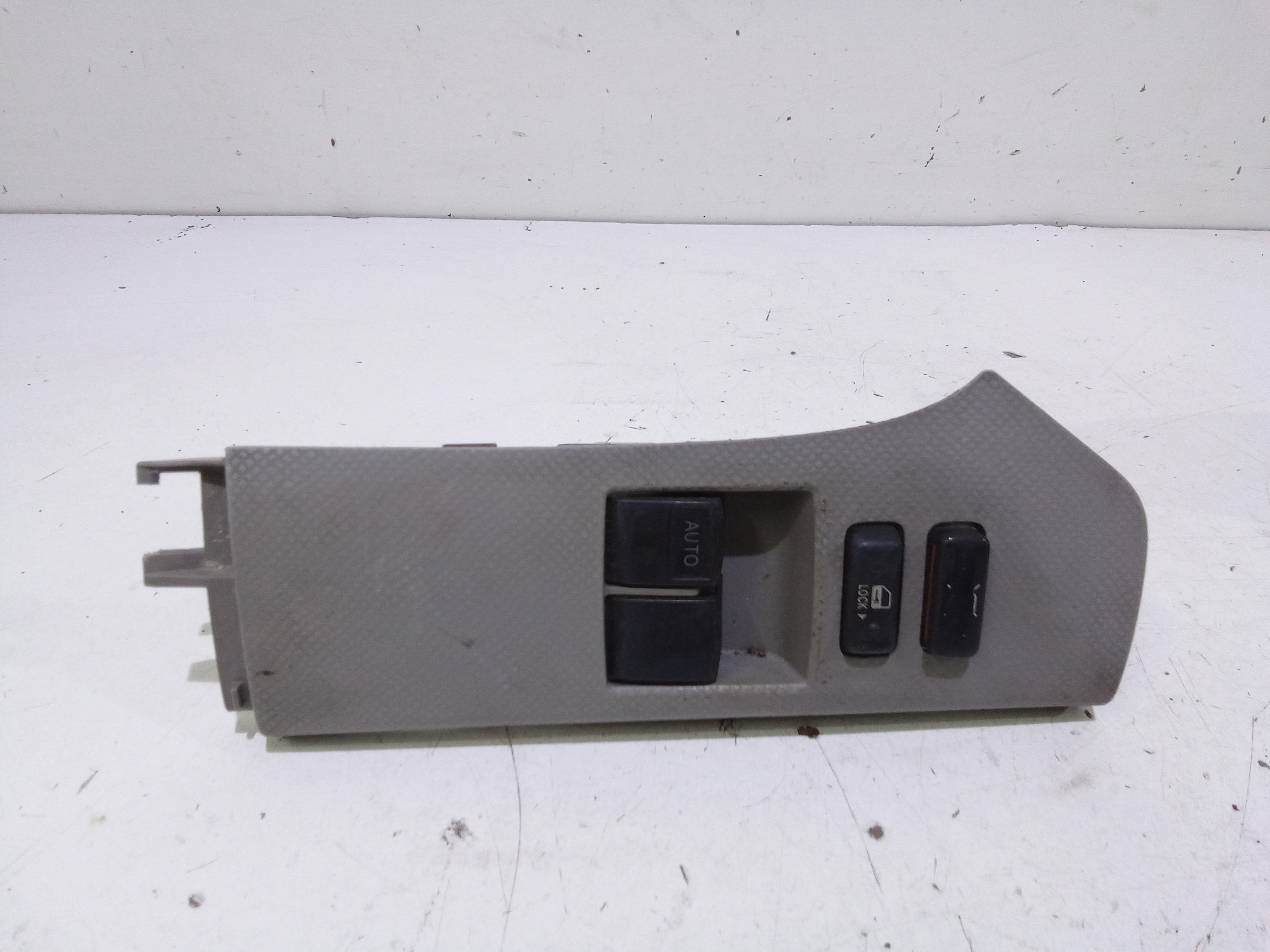 Interruttore Alzacristalli Porta Ant. Sinistro Usato