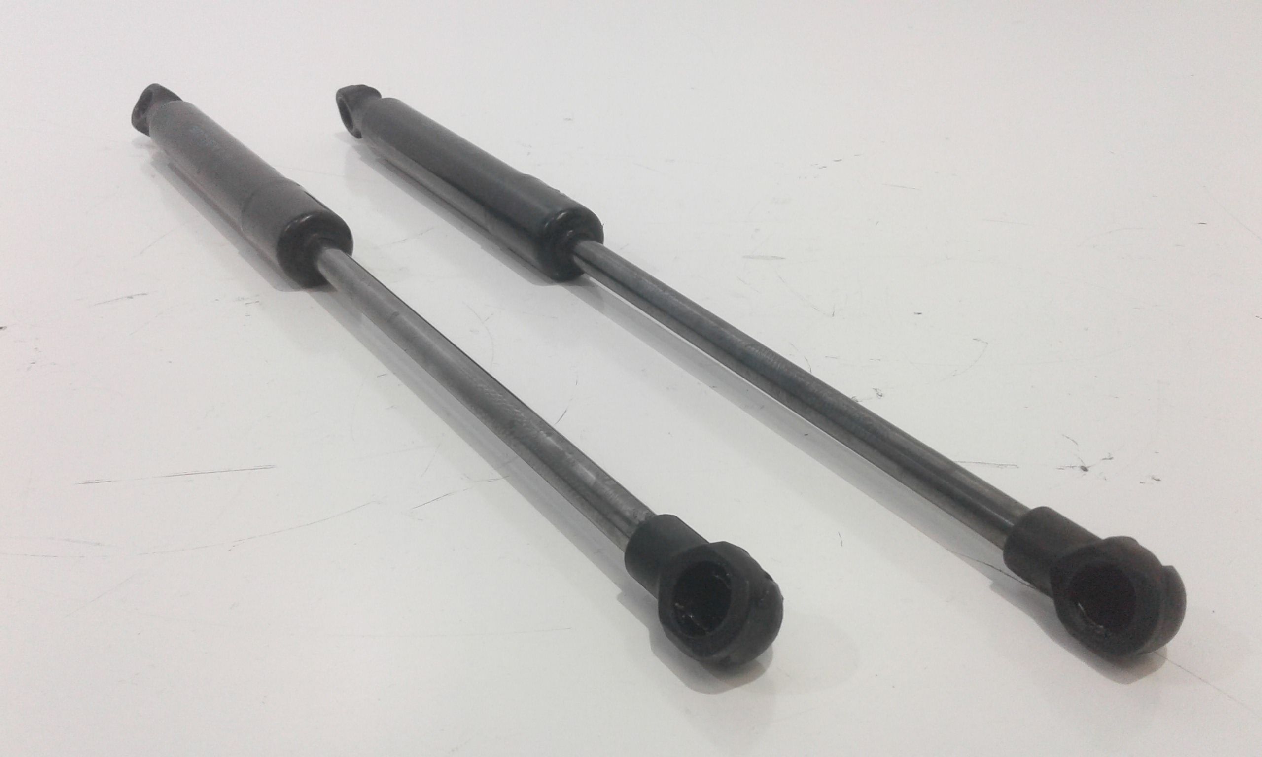 Asta Ammortizzante Cofano Ant. Usato