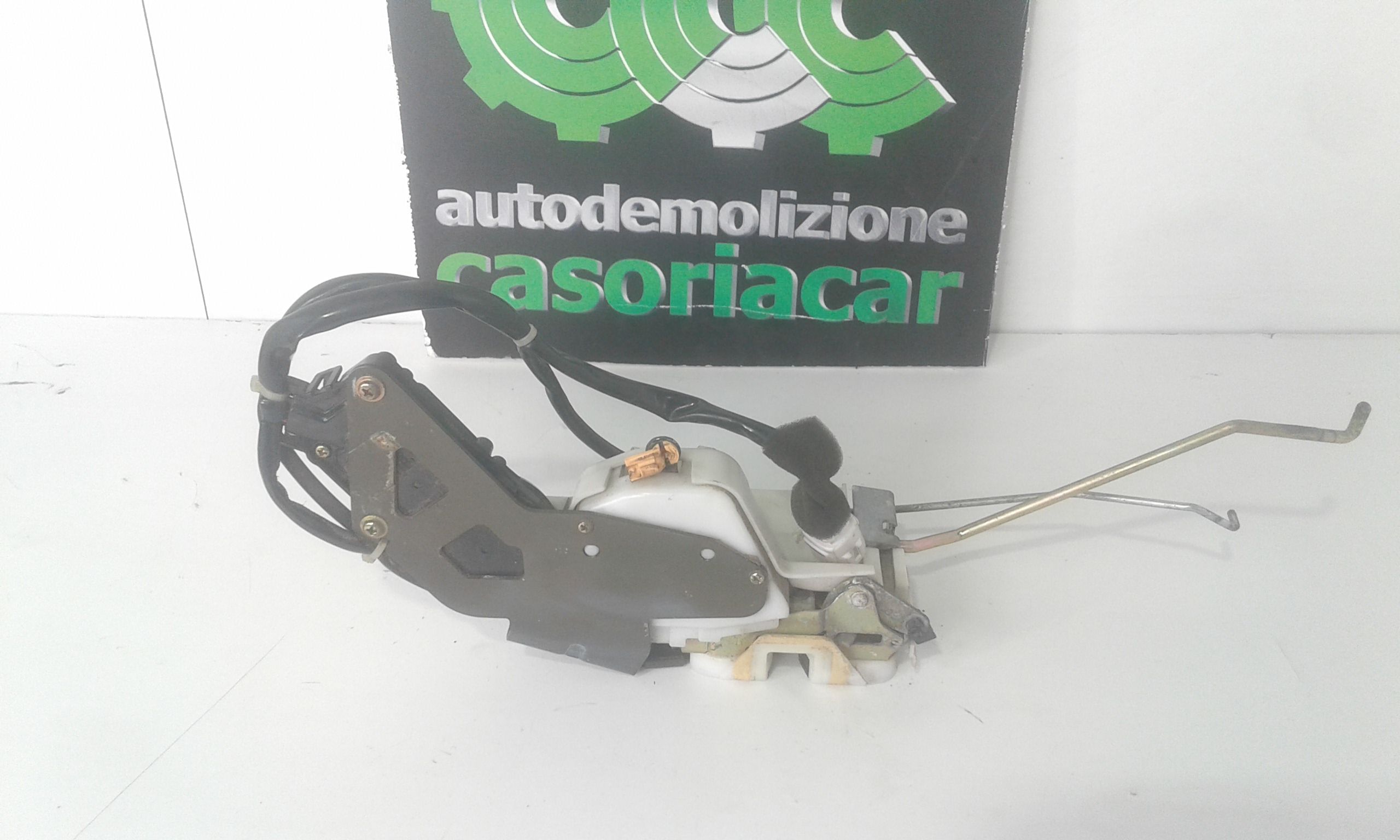 Serratura Porta Ant. Destro 9204921 Usato