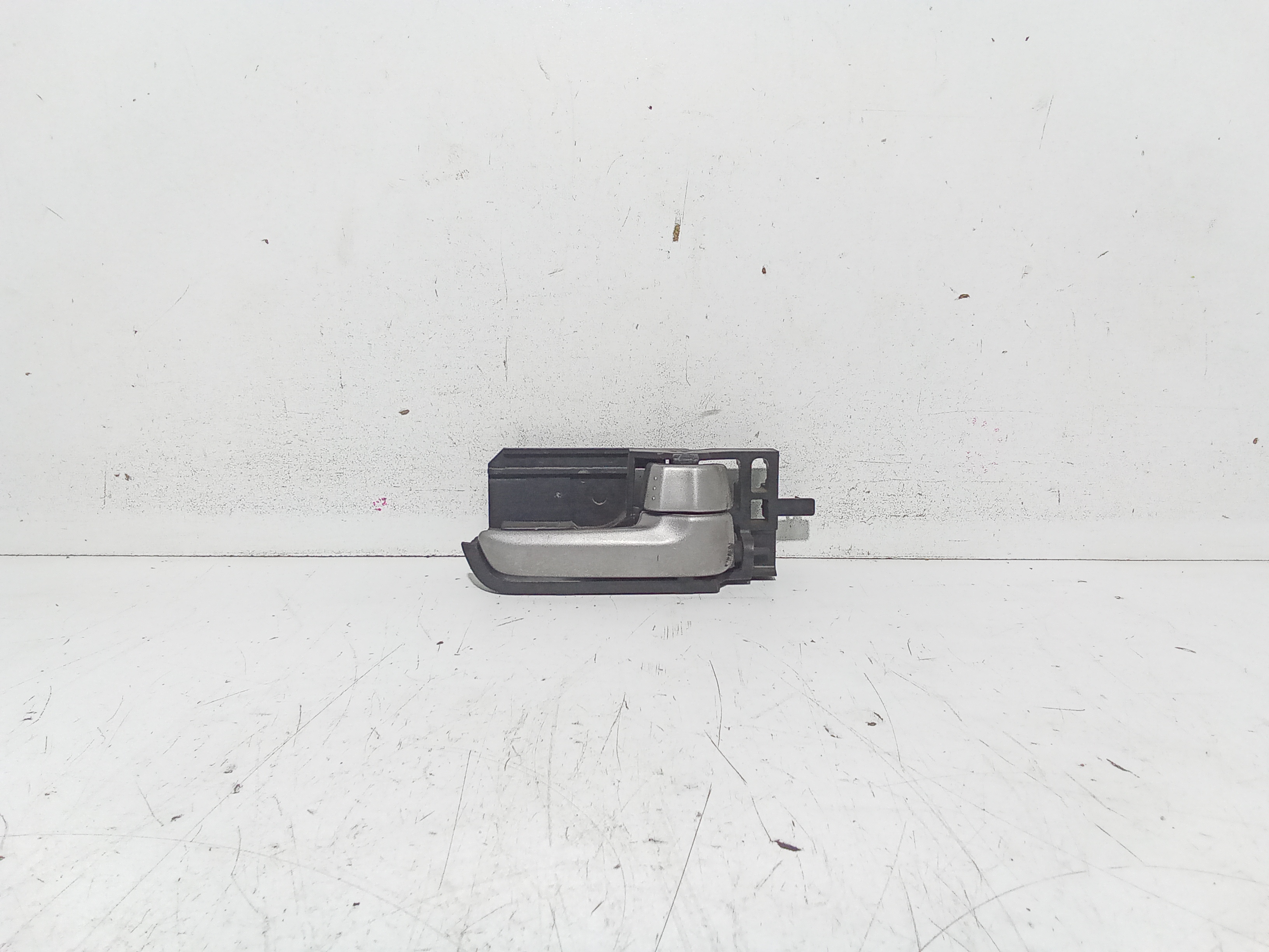 Maniglia Int. Apertura Porta Post. Destro Usato