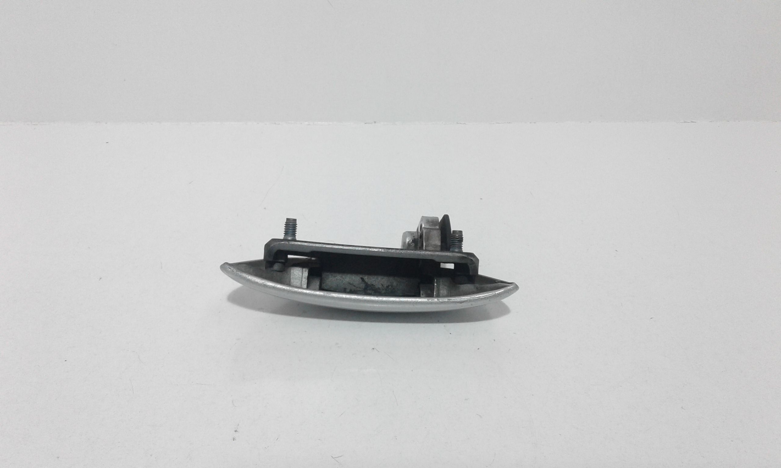 Maniglia Porta Ant. Destro 692100H010 Usato