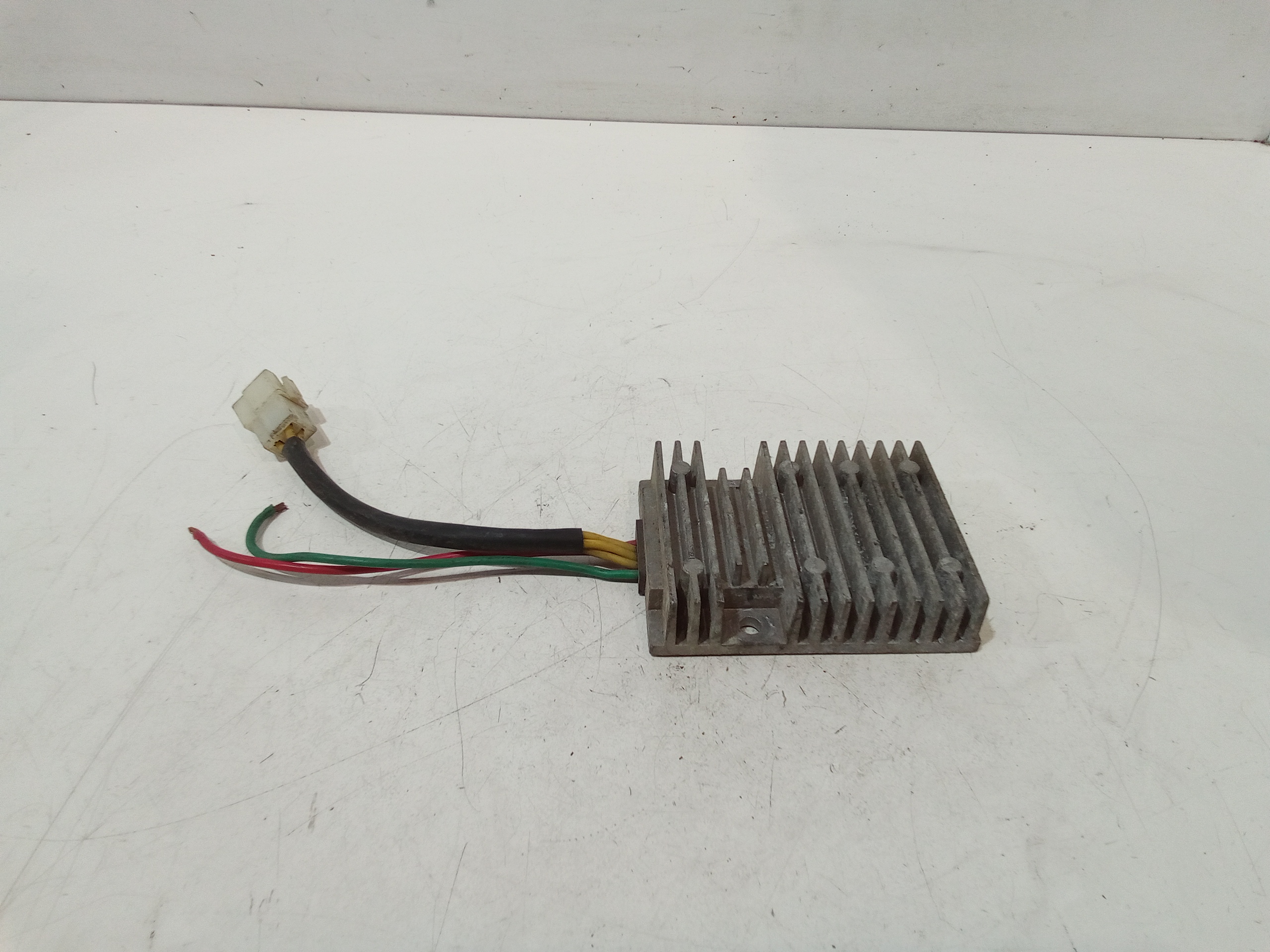 Regolatore Tensione Usato