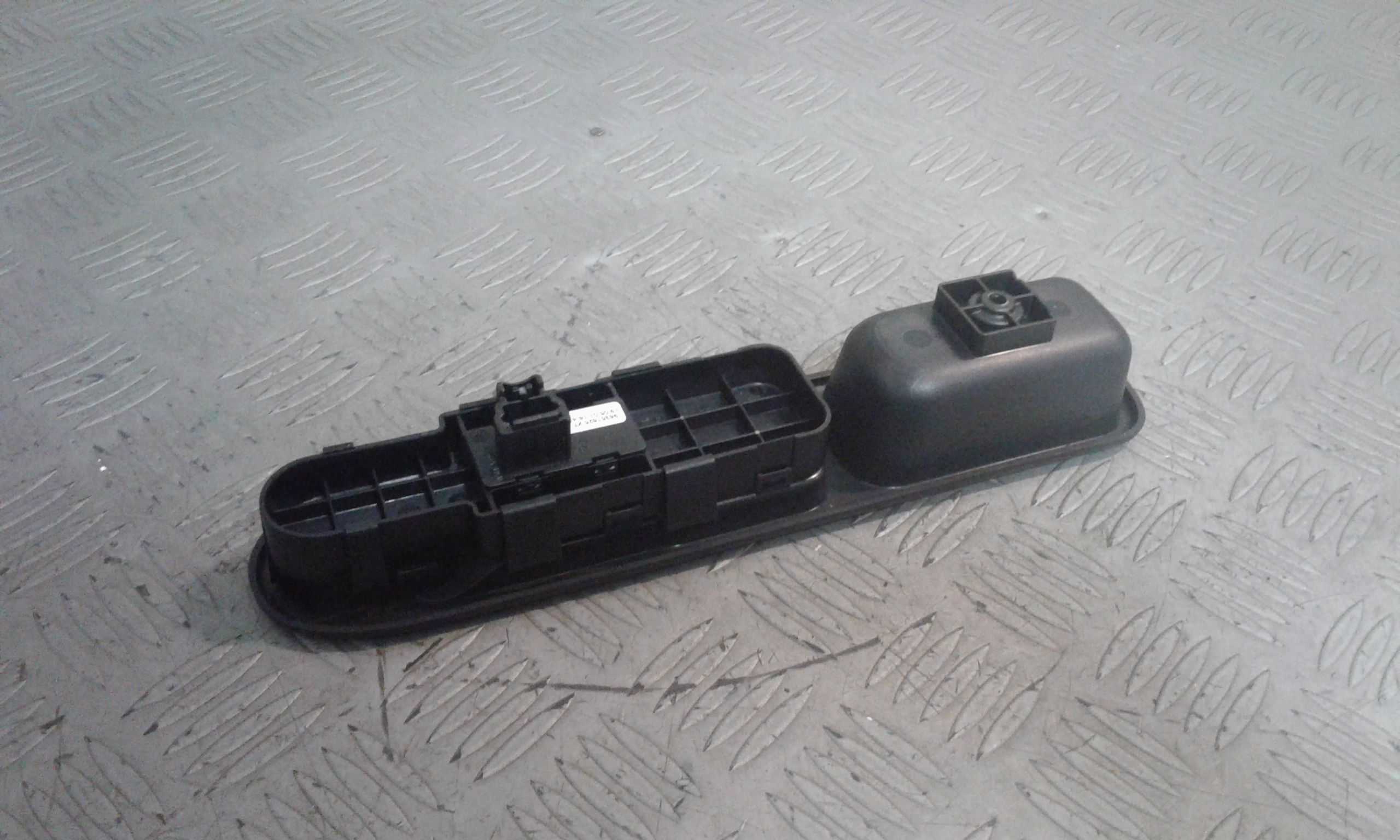 Interruttore Alzacristalli Porta Ant. Destro Usato