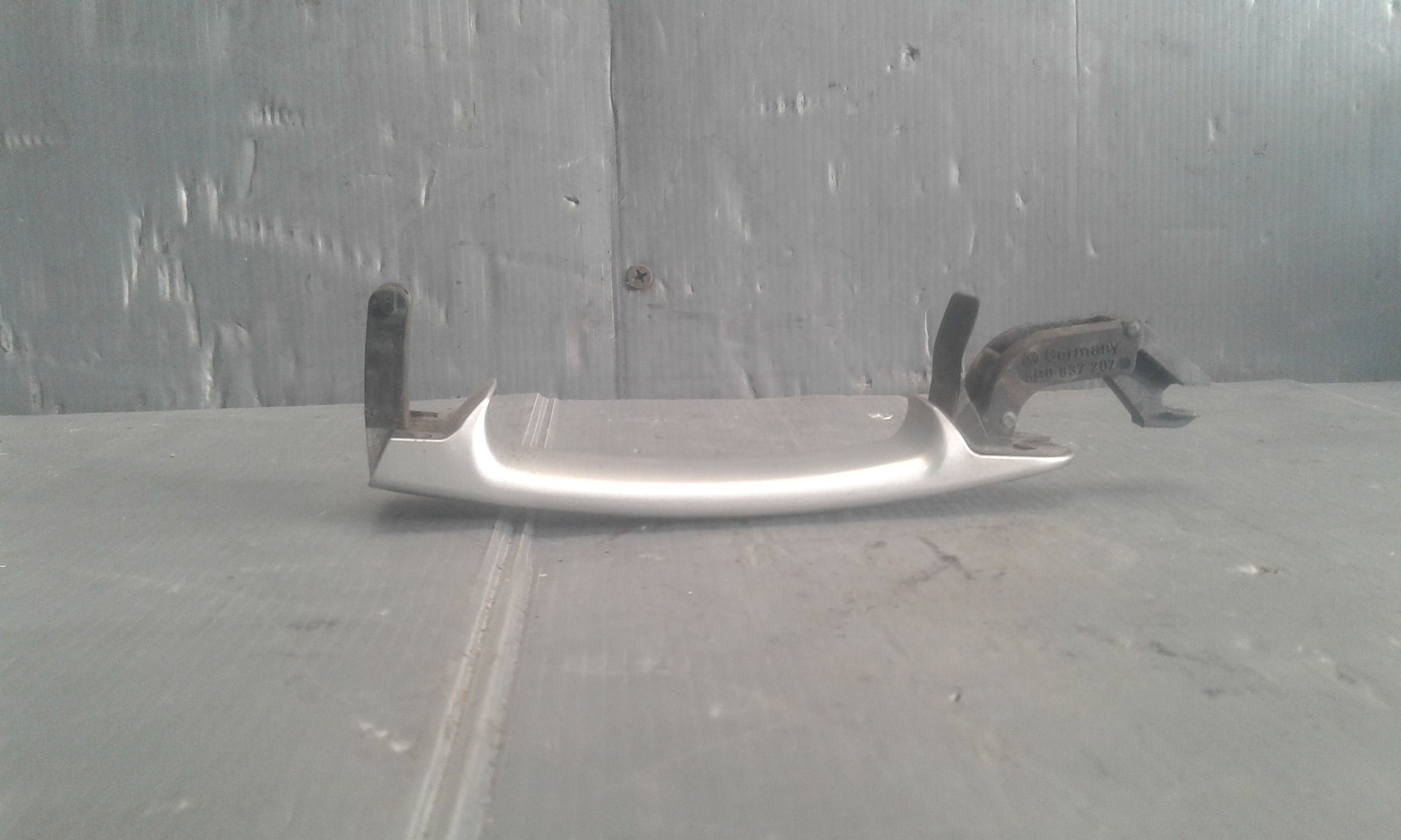 Maniglia Porta Ant. Sinistro 3B0837205G01C Usato