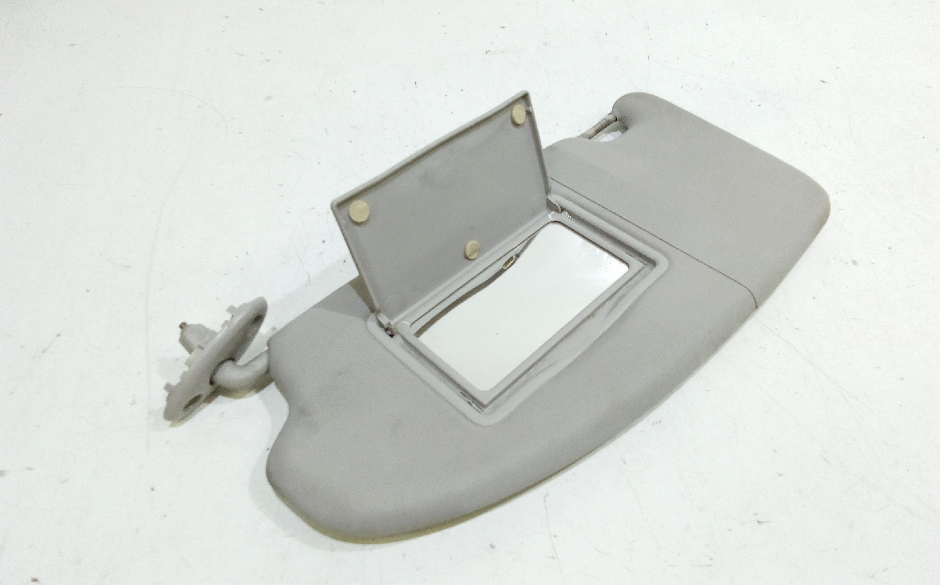 Aletta Parasole Parabrezza Sinistro 1700319 Usato