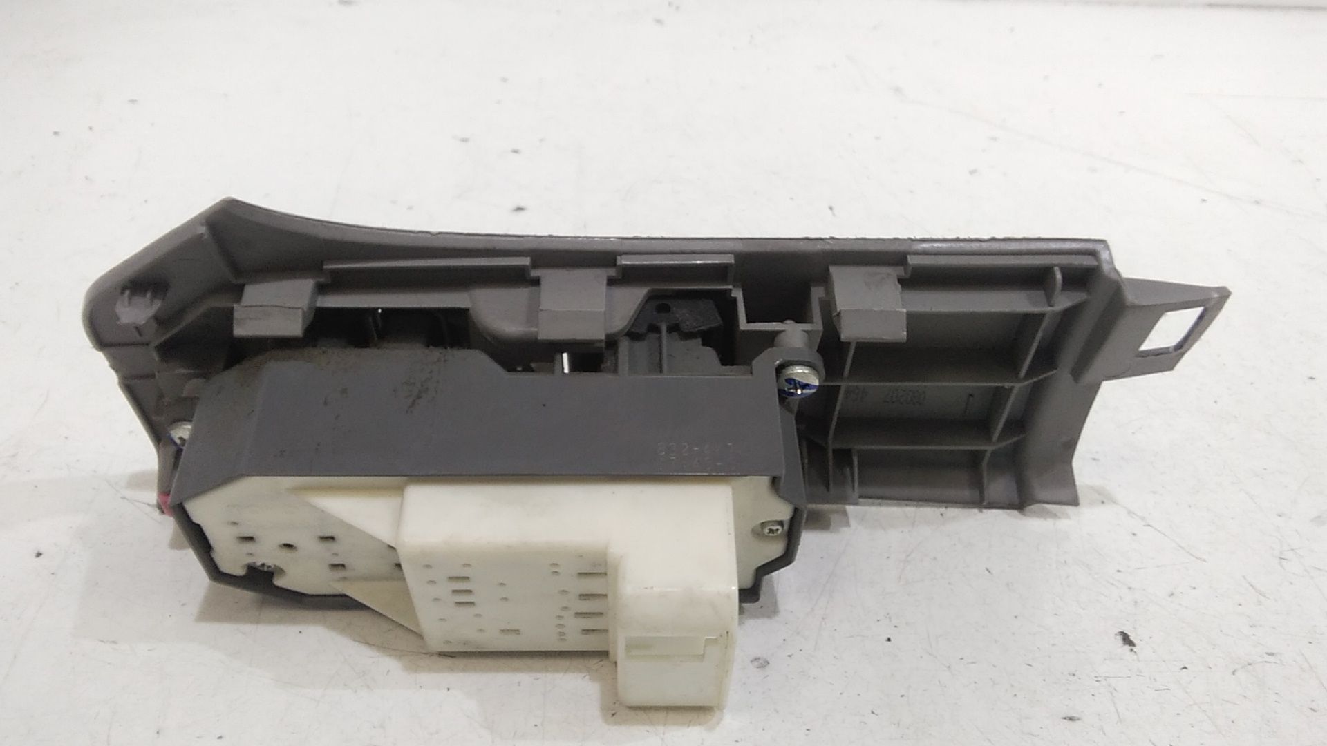 Interruttore Alzacristalli Porta Ant. Sinistro Usato