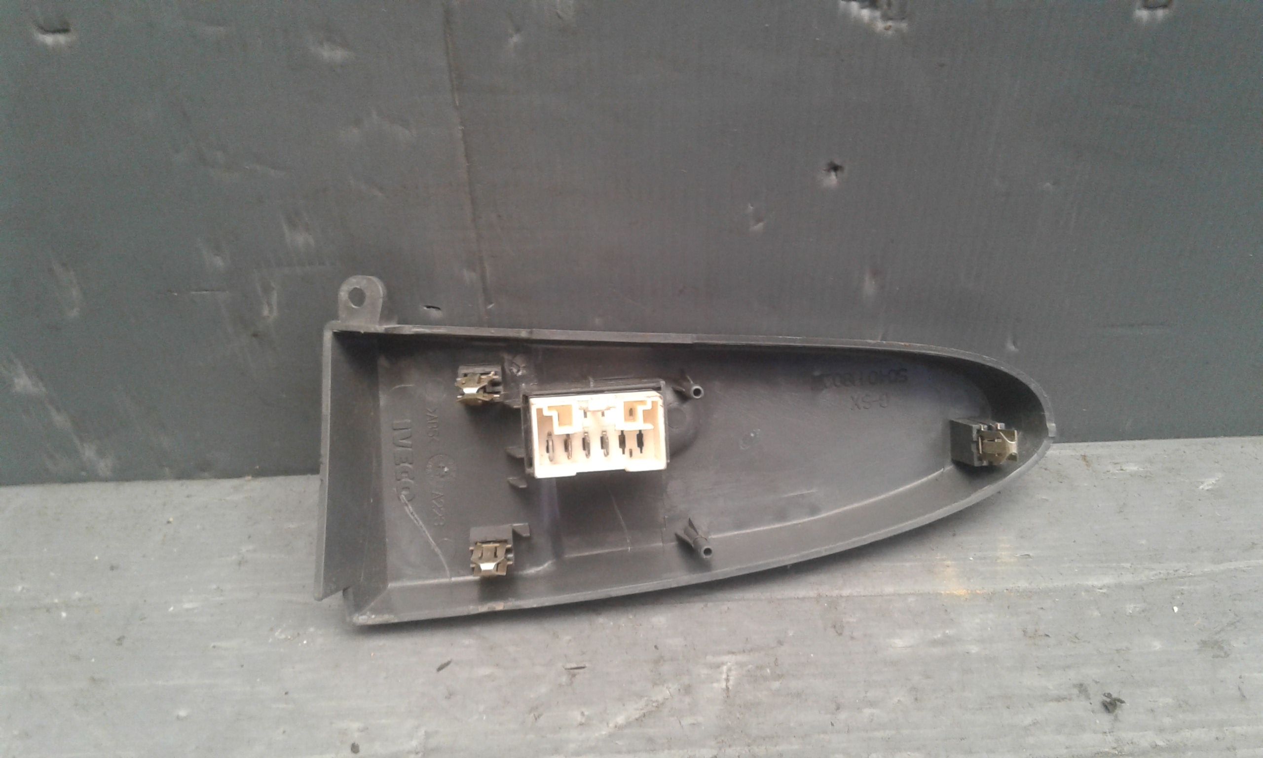 Interruttore Alzacristalli Porta Ant. Destro Usato