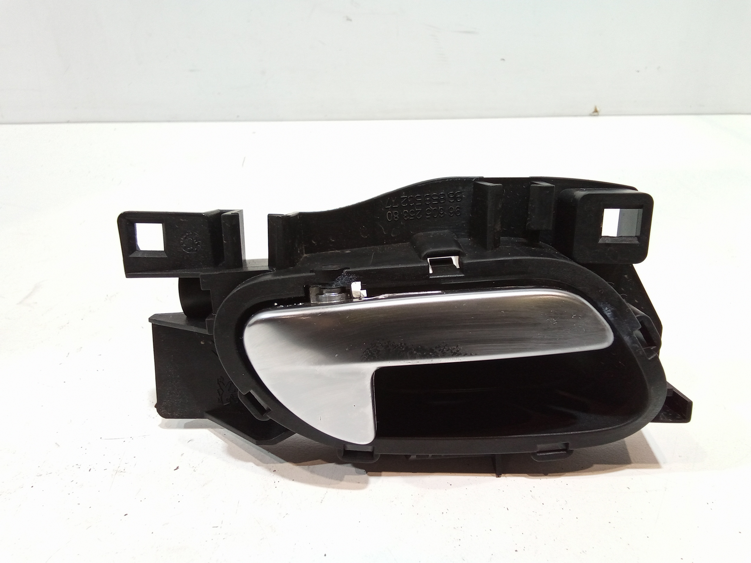 Maniglia Int. Apertura Porta Ant. Destro Usato