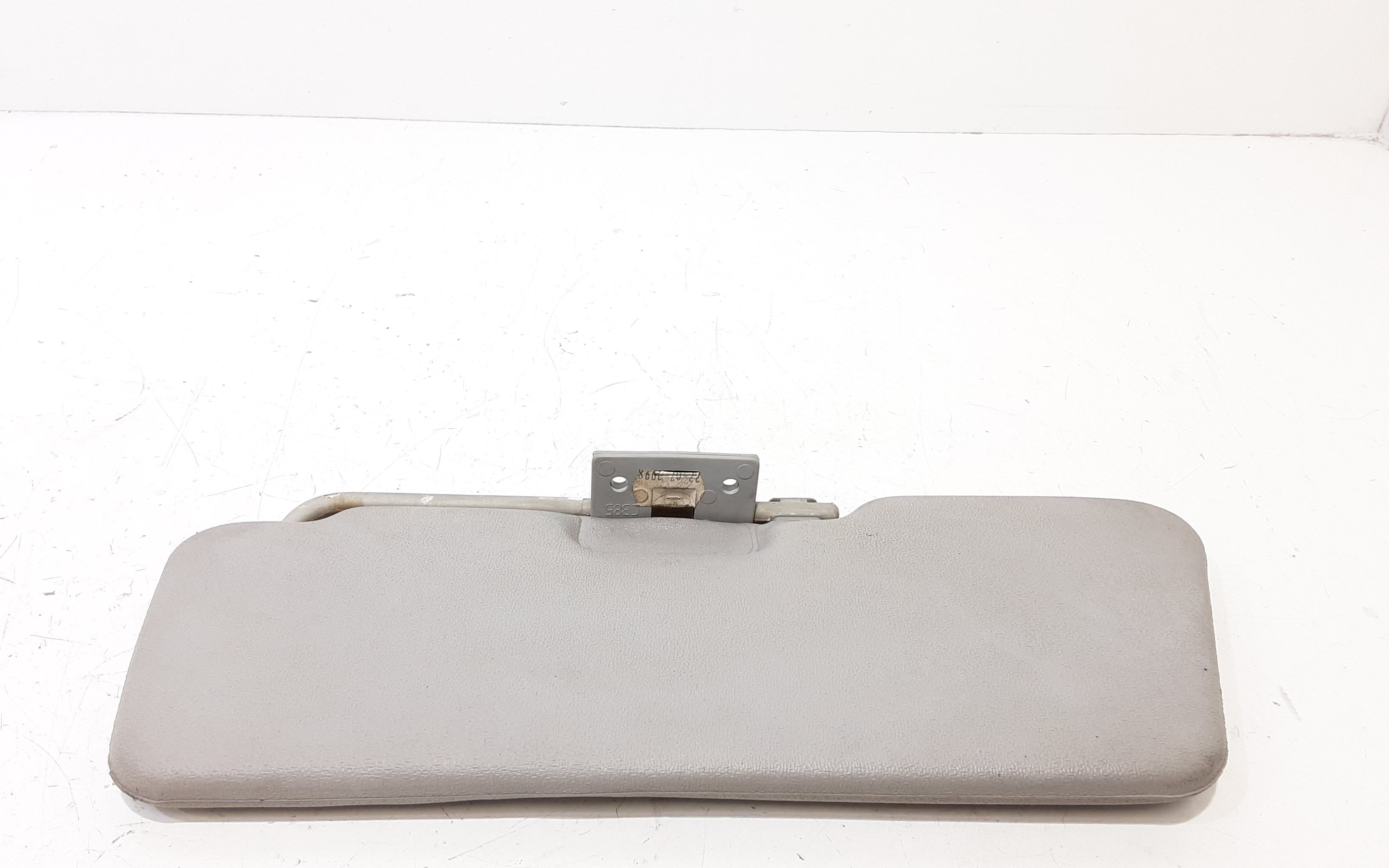 Aletta Parasole Parabrezza Destro 735244339 Usato