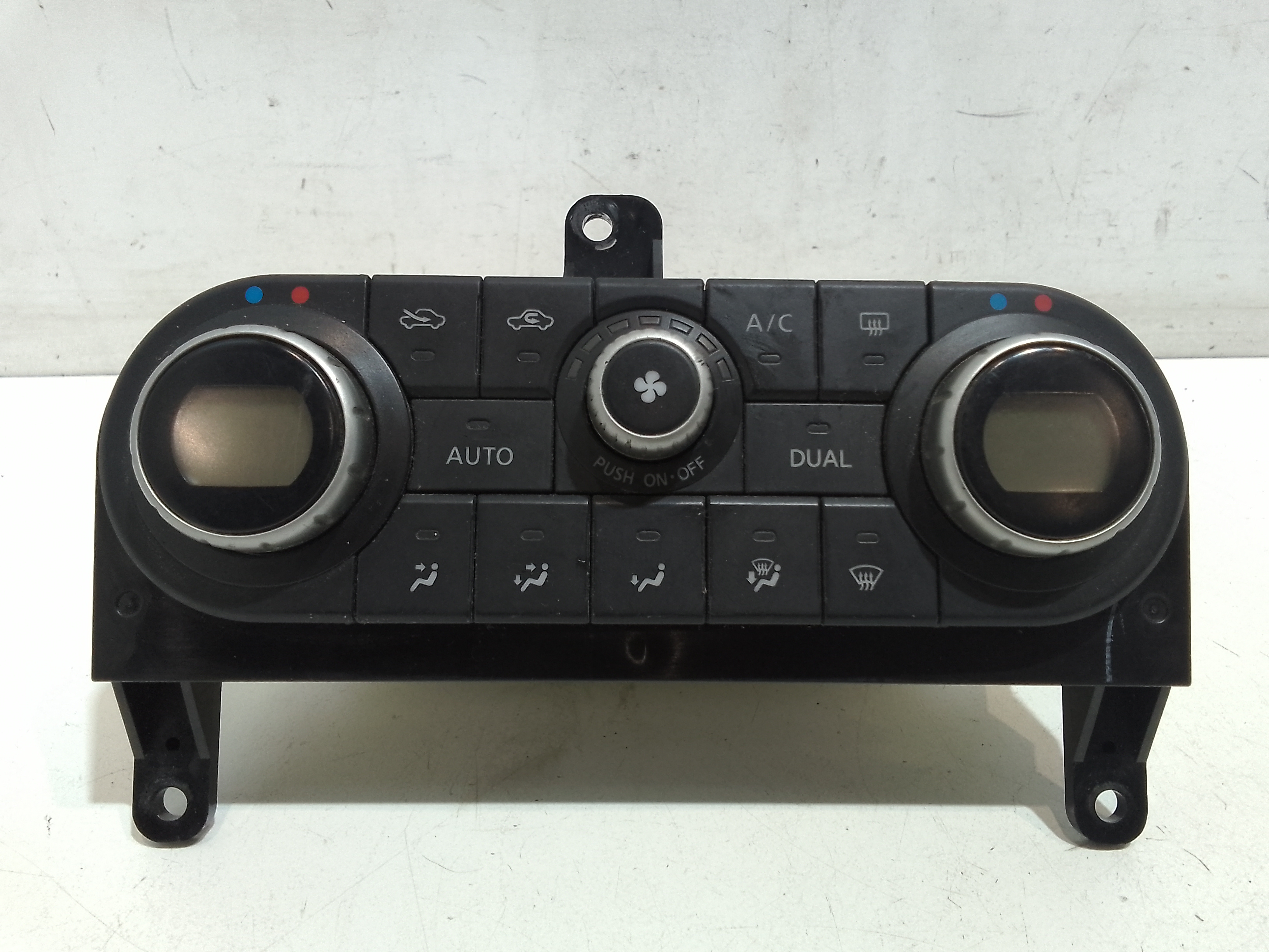 Blocco Comando Climatizzazione 27500BB01C Usato