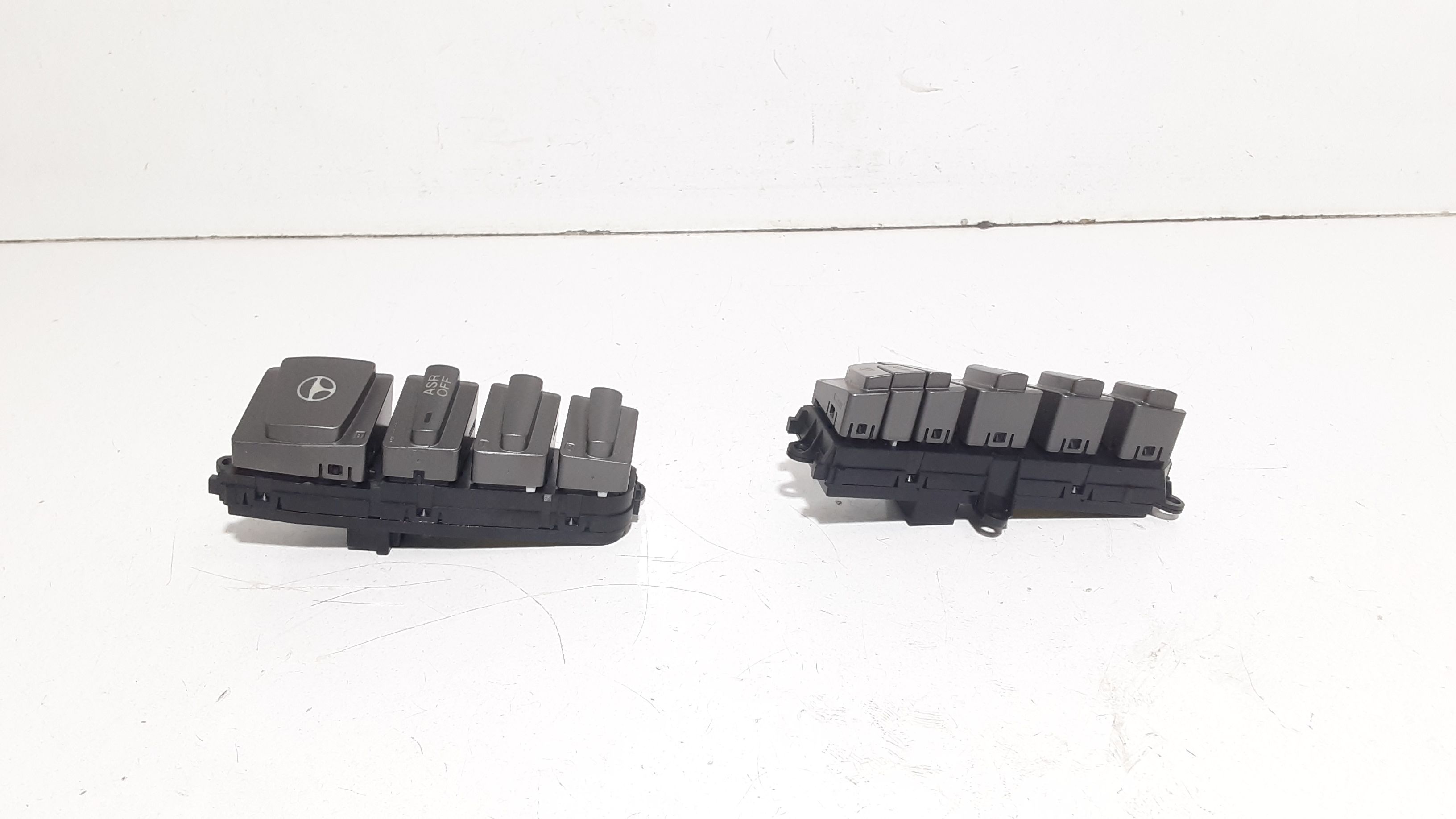 Blocco Comandi Multifunzioni 735361064 Usato