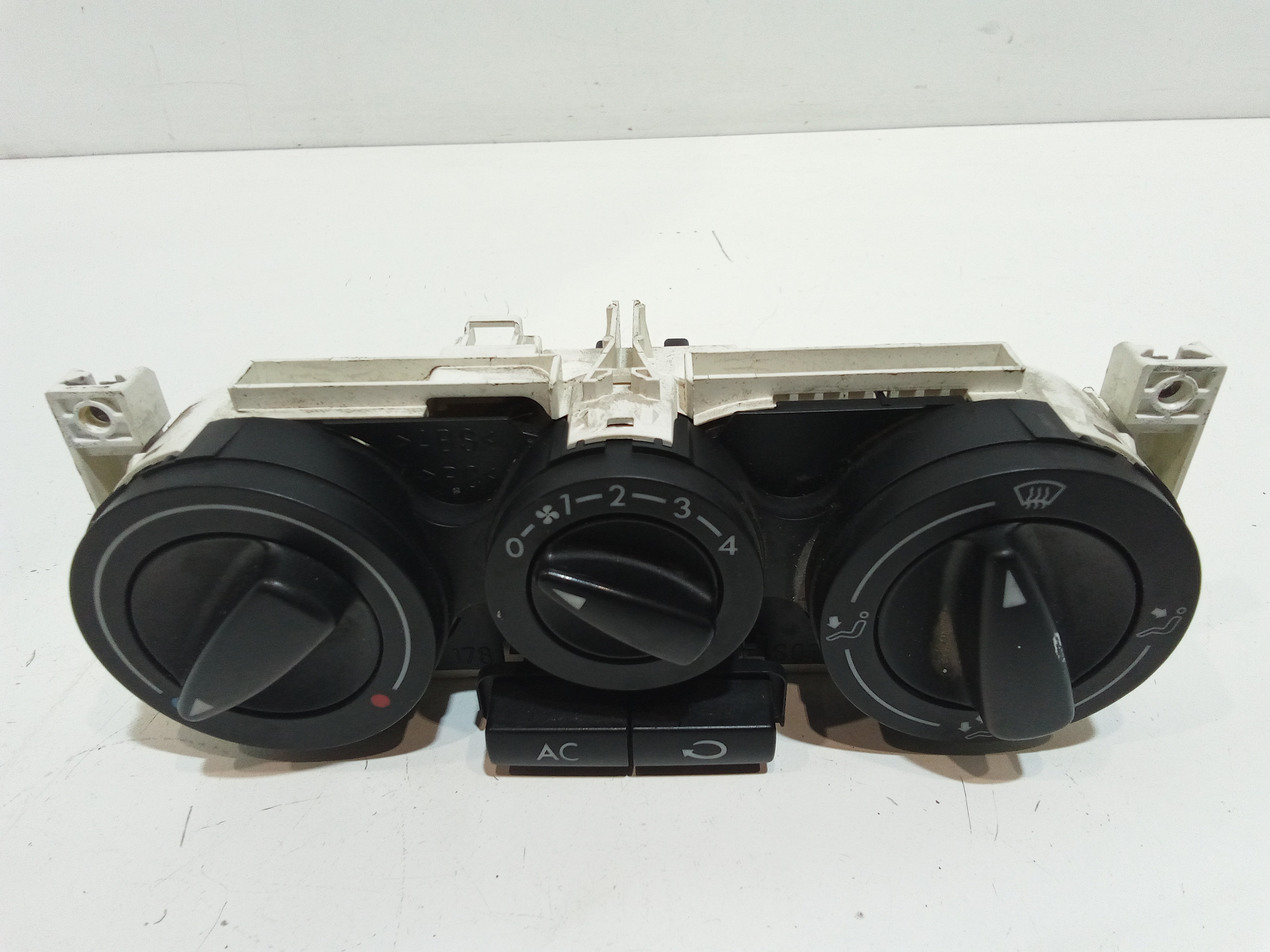 Blocco Comando Climatizzazione Usato