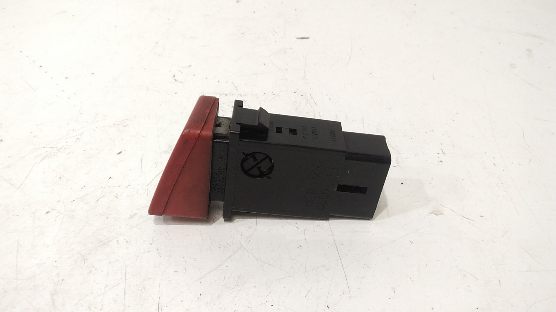 Interruttore Luci Emergenza 937902E000CA Usato