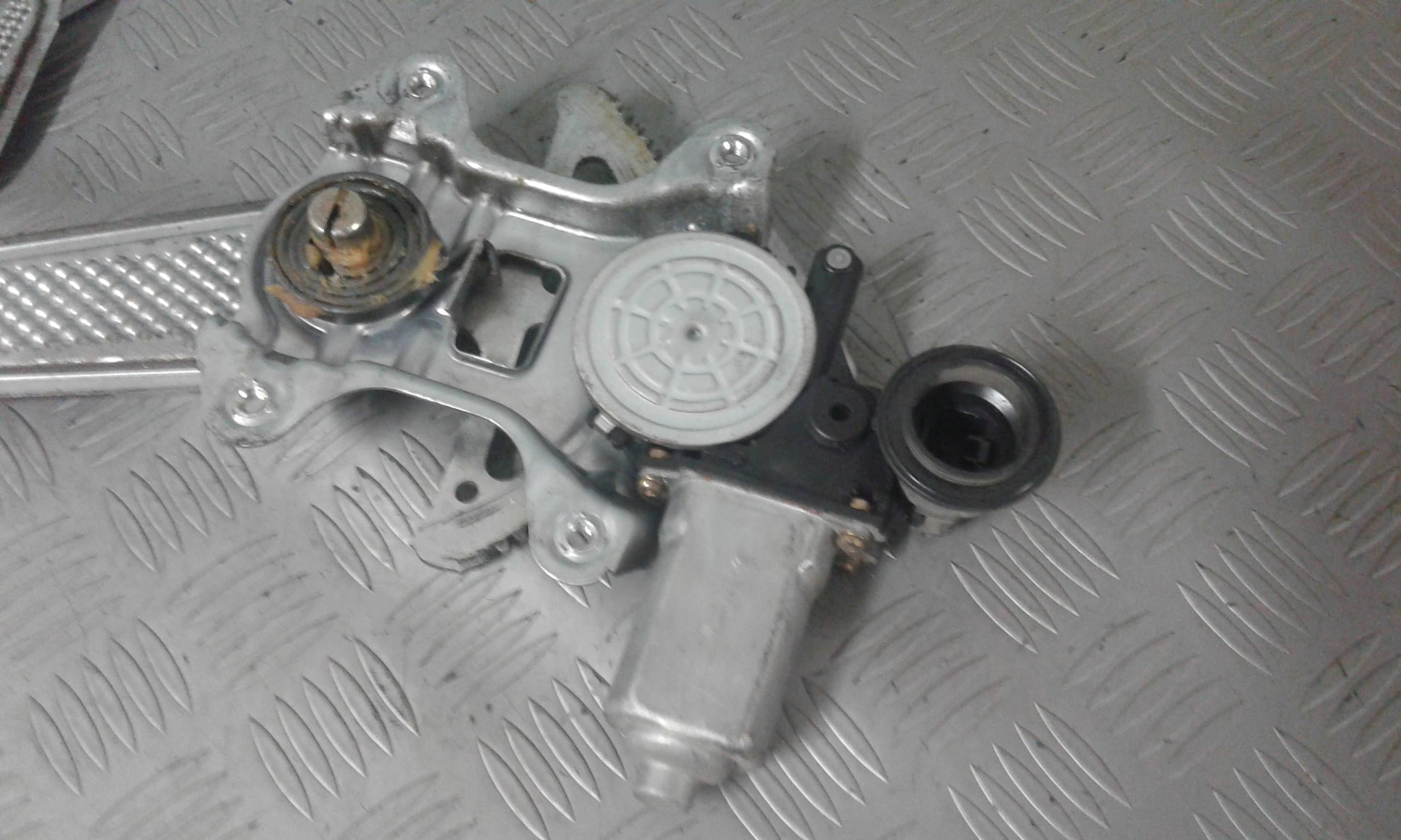 Alzacristallo Porta Ant. Destro 6980152010 Usato