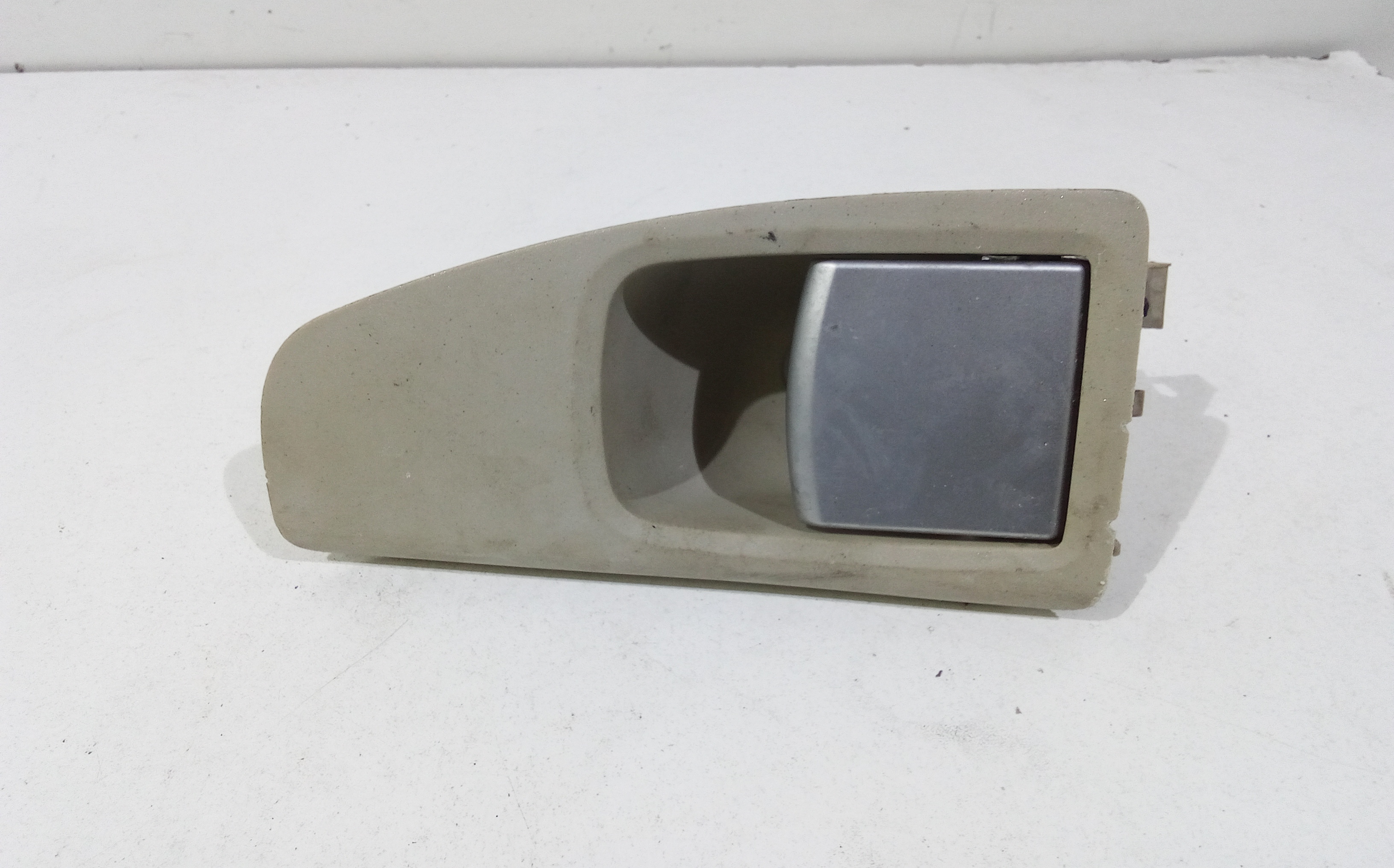 Maniglia Int. Apertura Porta Post. Destro 735420494 Usato