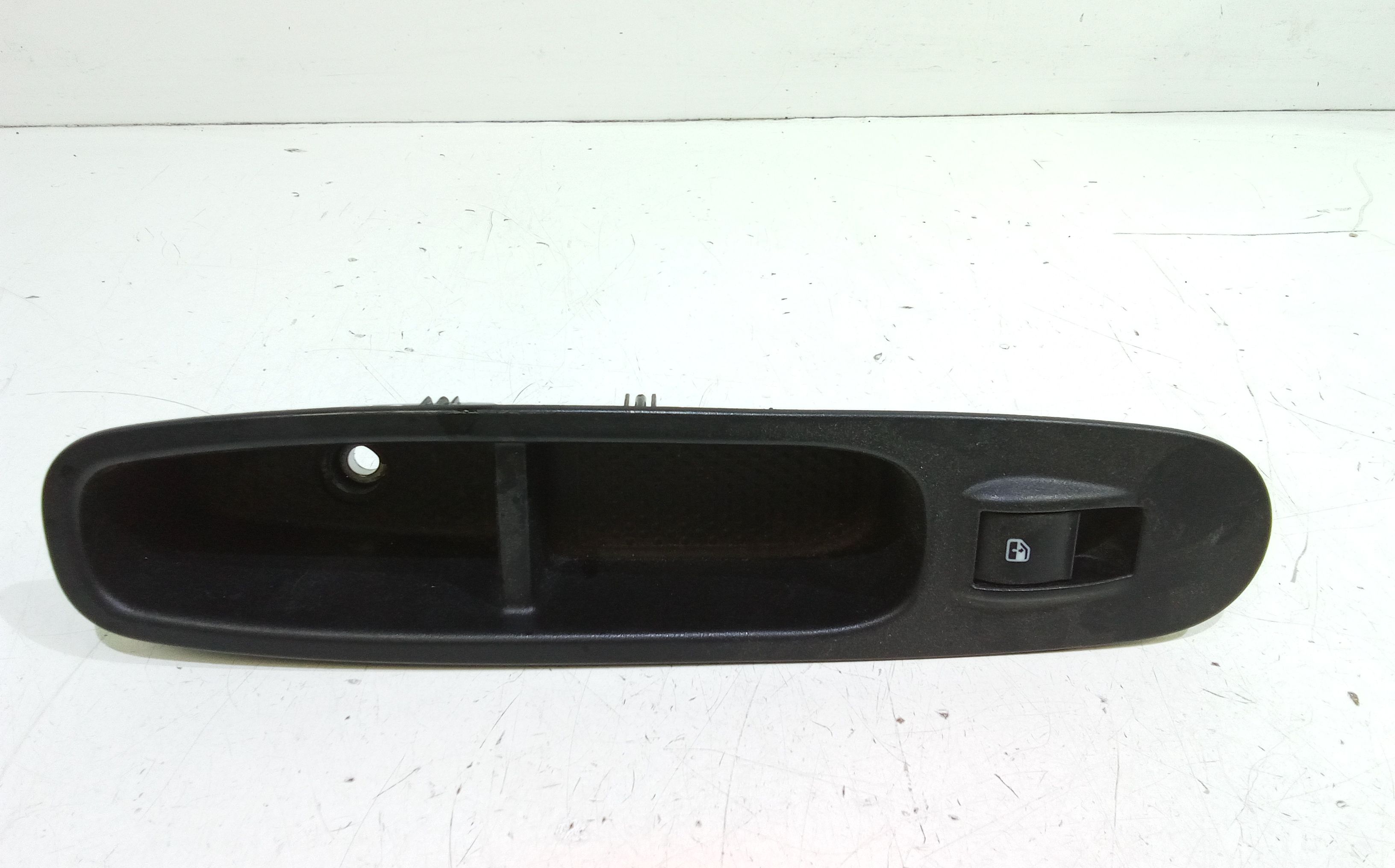 Interruttore Alzacristalli Porta Ant. Destro Usato