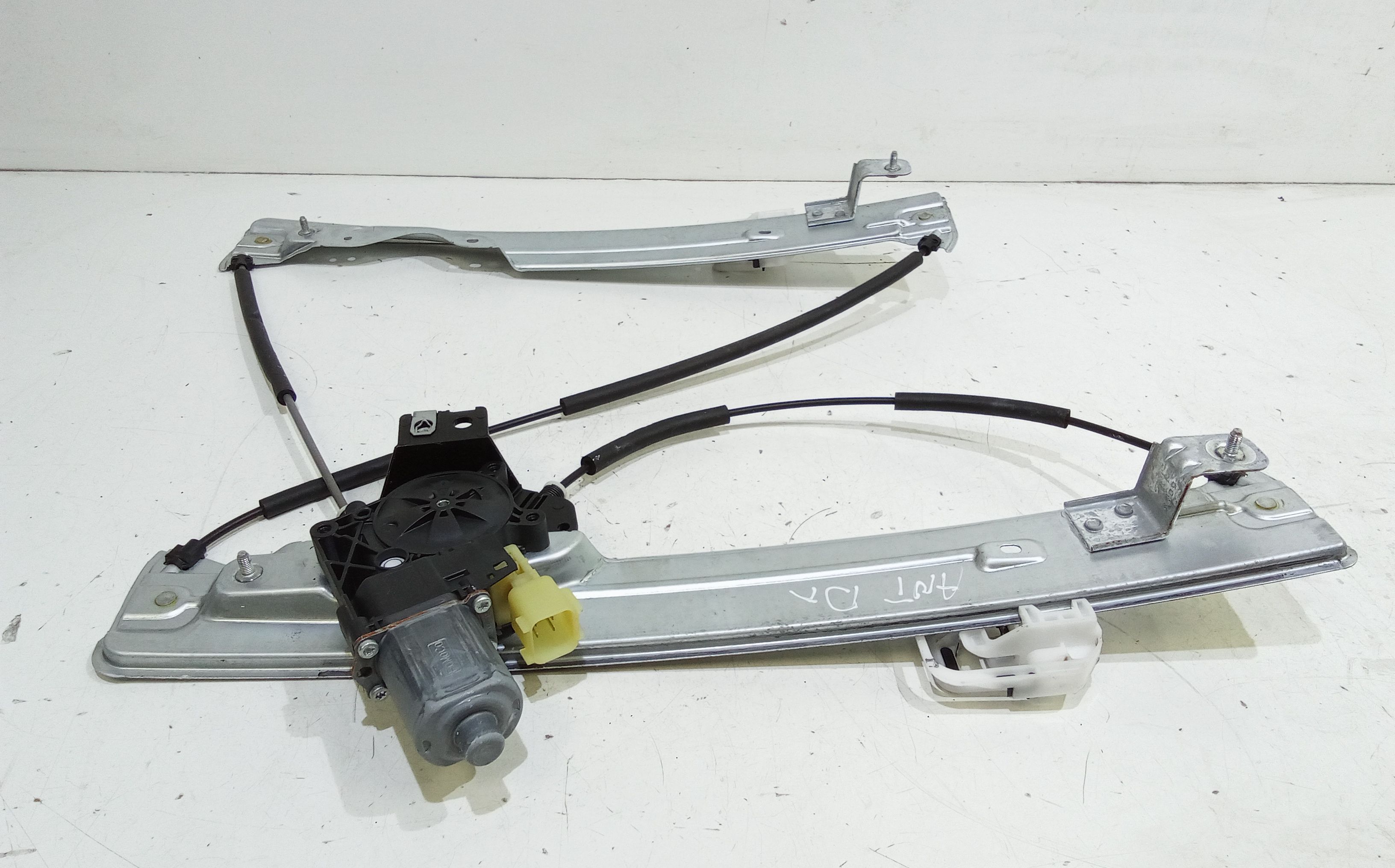 Alzacristallo Porta Ant. Destro Usato