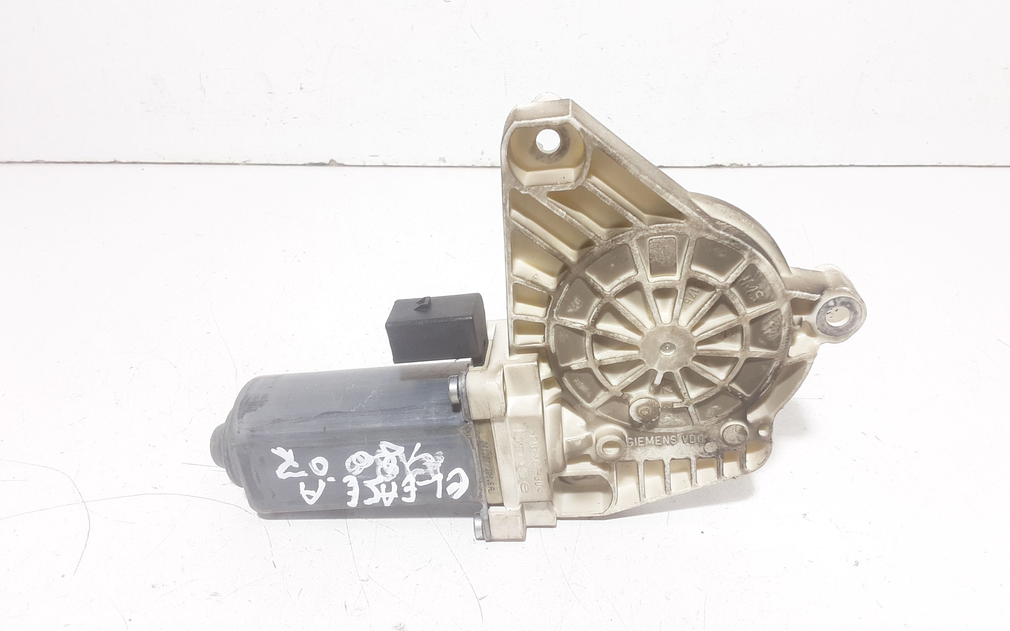 Motorino Alzacristallo Porta Ant. Destro A1698204242 Usato