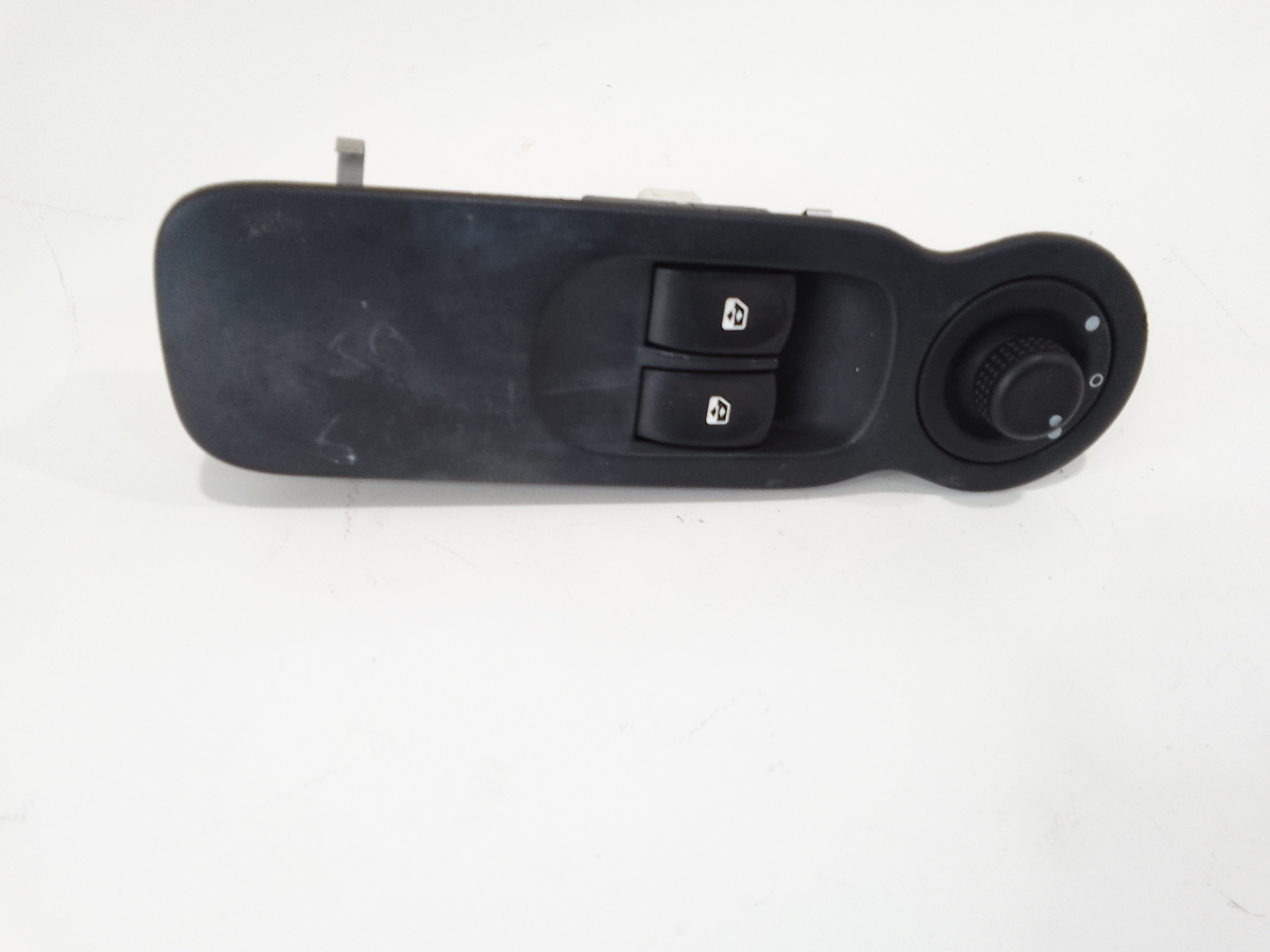 Interruttore Alzacristalli Porta Ant. Sinistro 8200214939 Usato