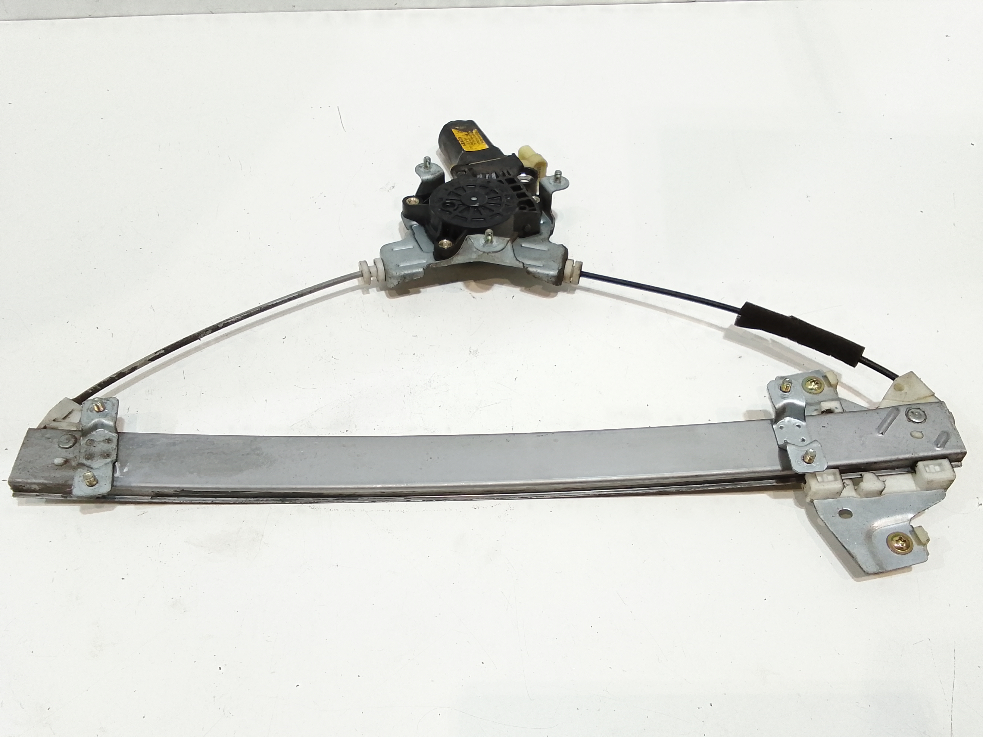 Alzacristallo Porta Ant. Destro 824021C000 Usato