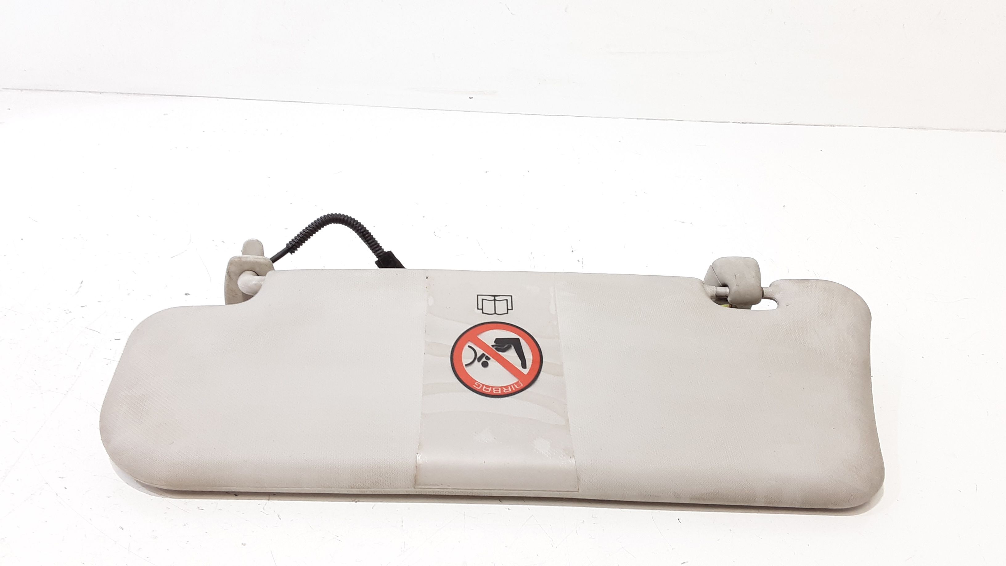 Aletta Parasole Parabrezza Destro 735420448 Usato