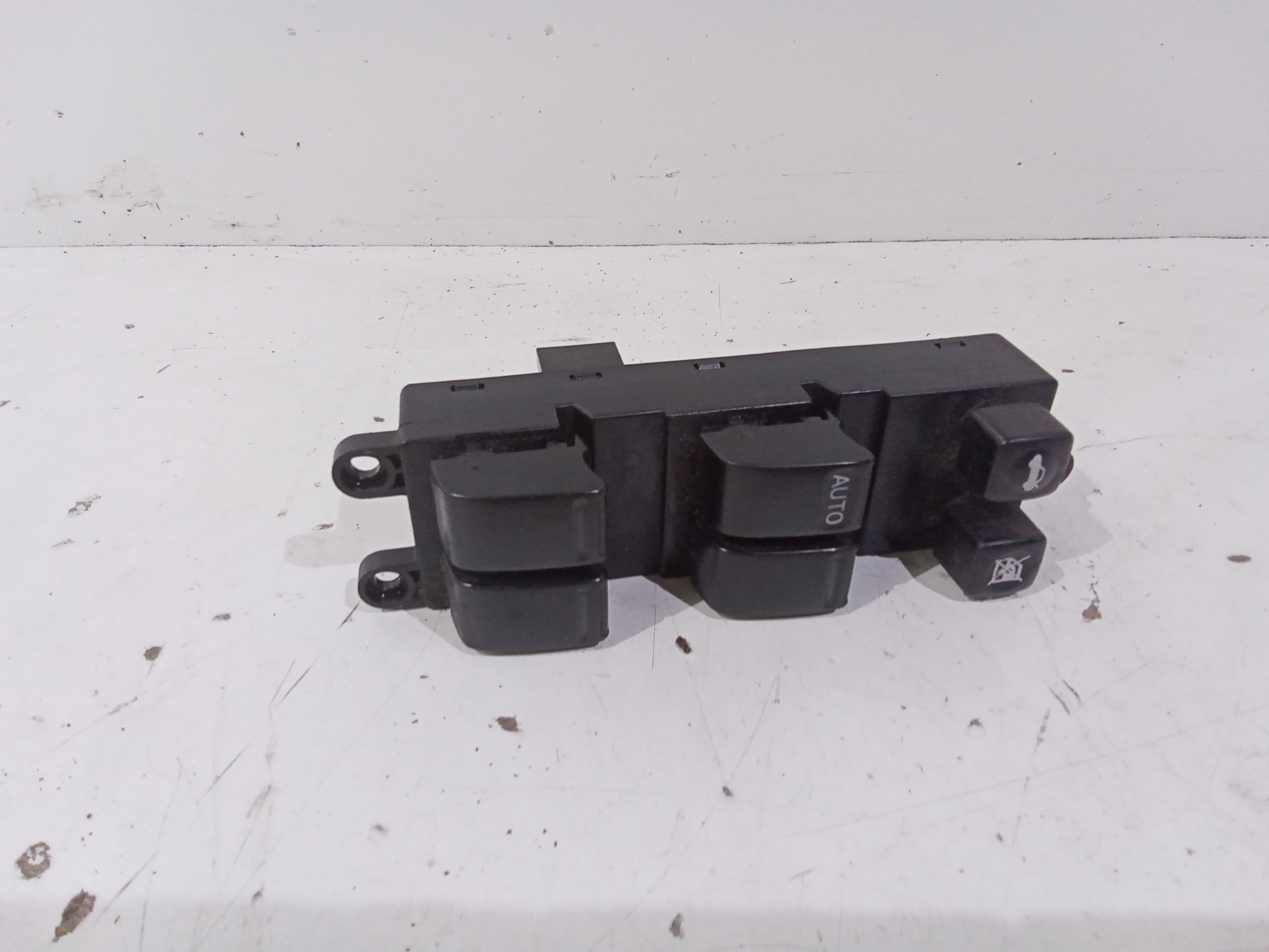 Interruttore Alzacristalli Porta Ant. Sinistro Usato