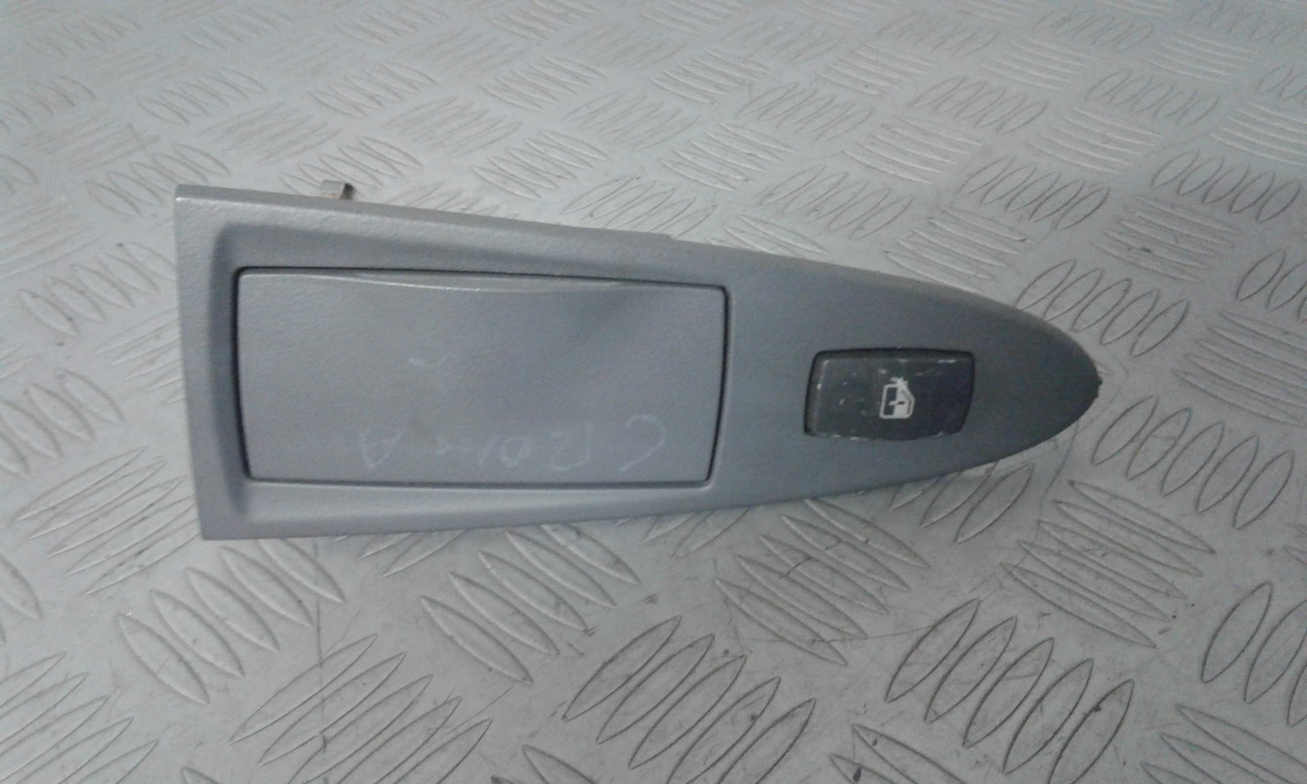 Interruttore Alzacristalli Porta Post. Destro 735398869 Usato