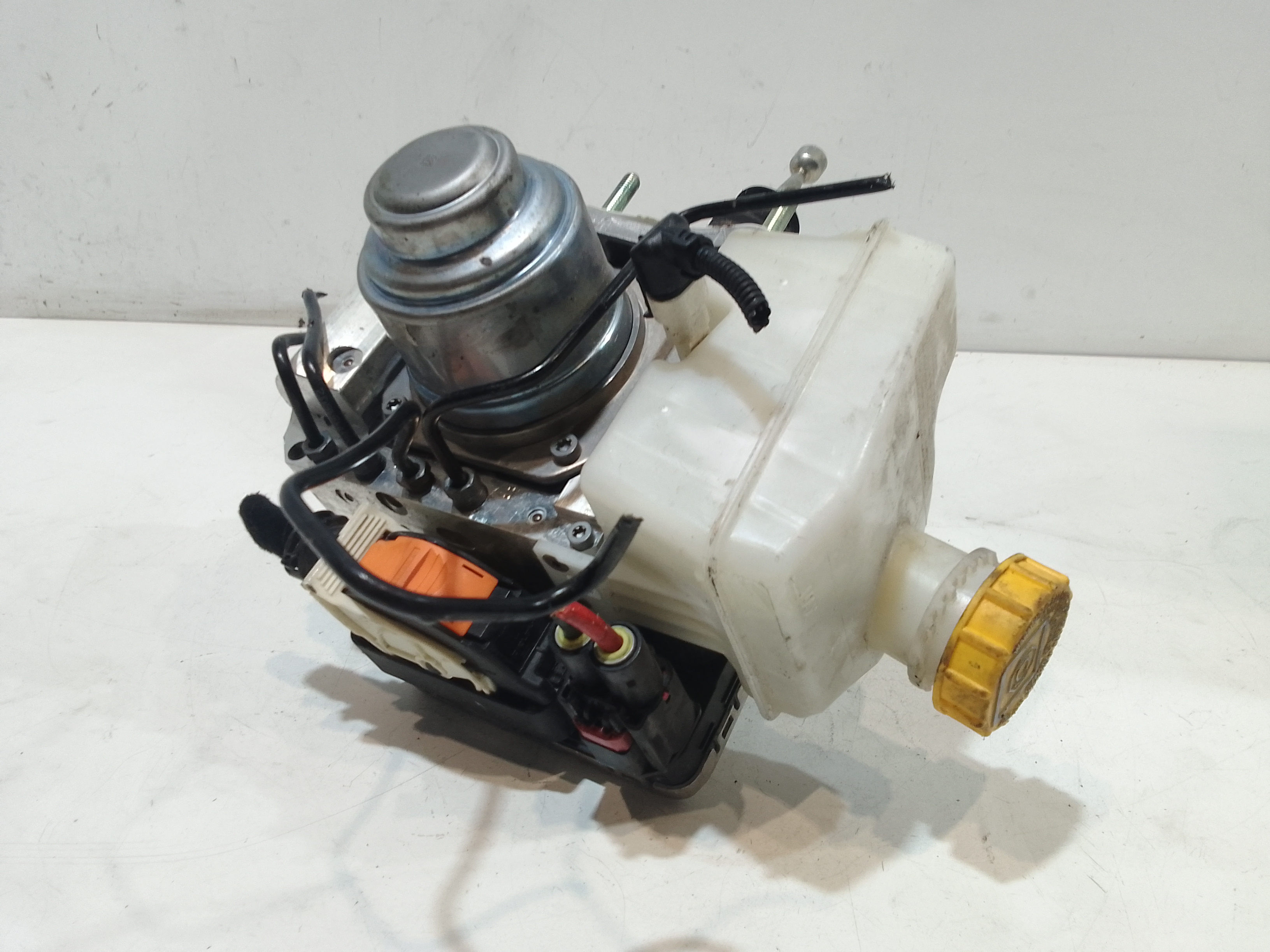 Aggregato ABS - Immagine 1 di 6