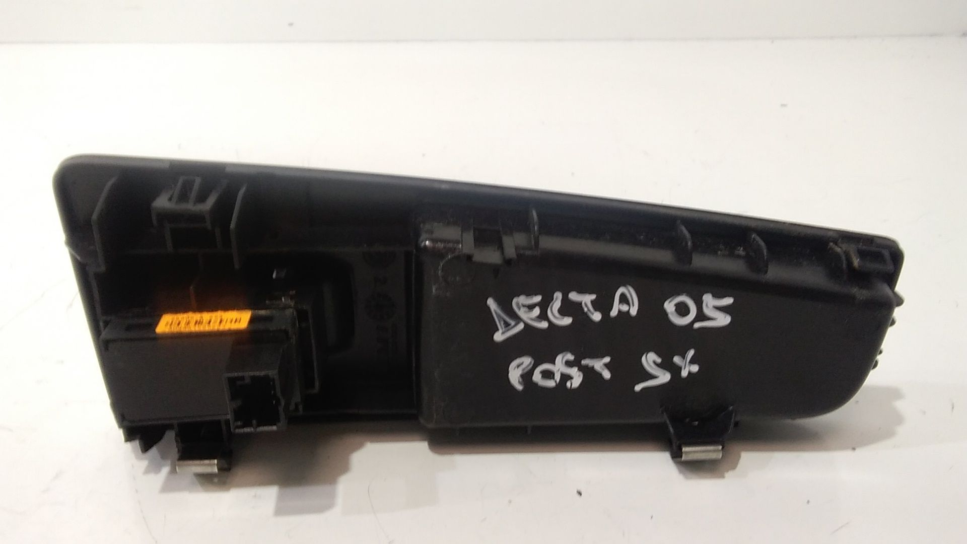 Interruttore Alzacristalli Porta Ant. Destro 735474942 Usato