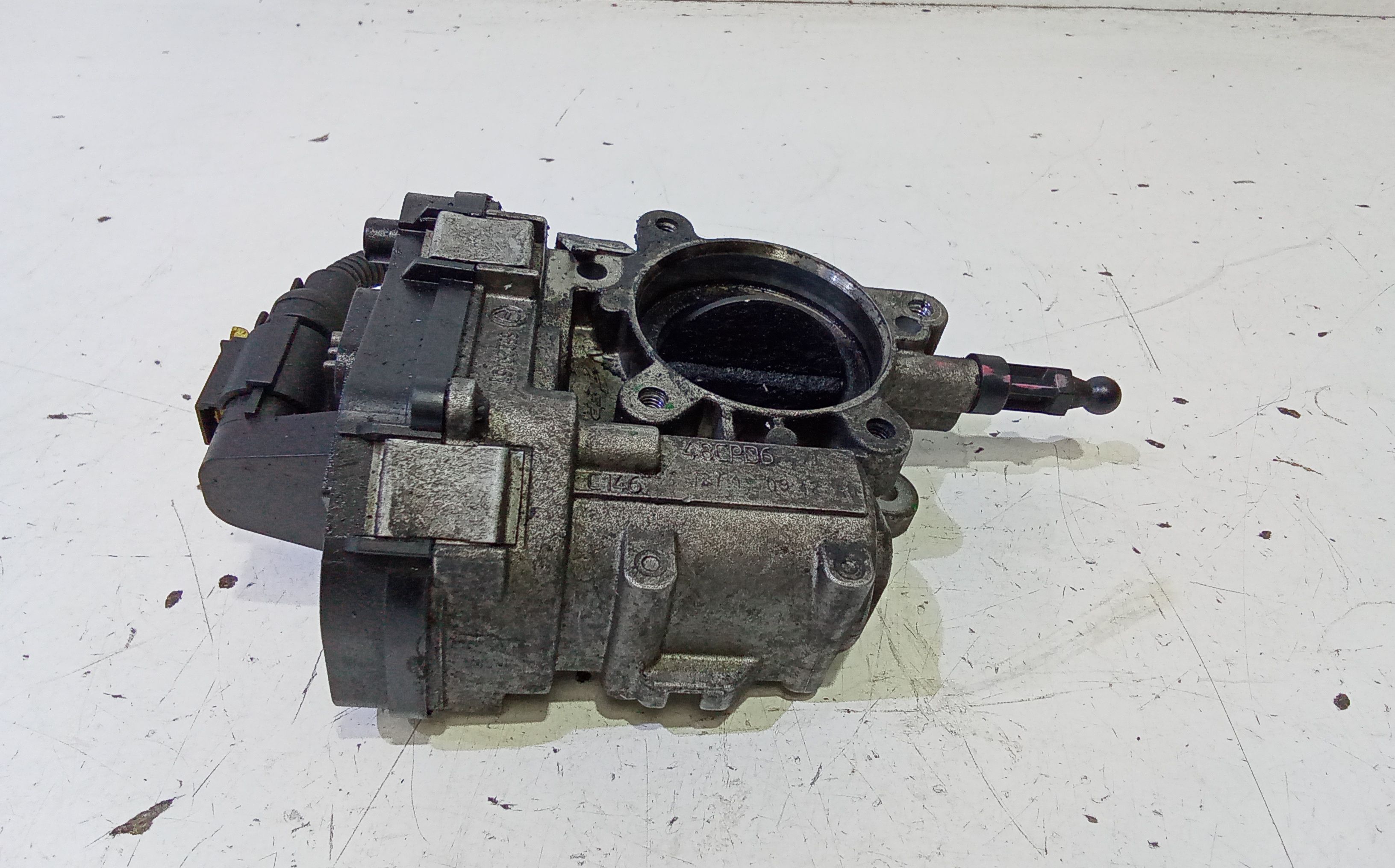 Corpo Farfallato 77363462 Usato