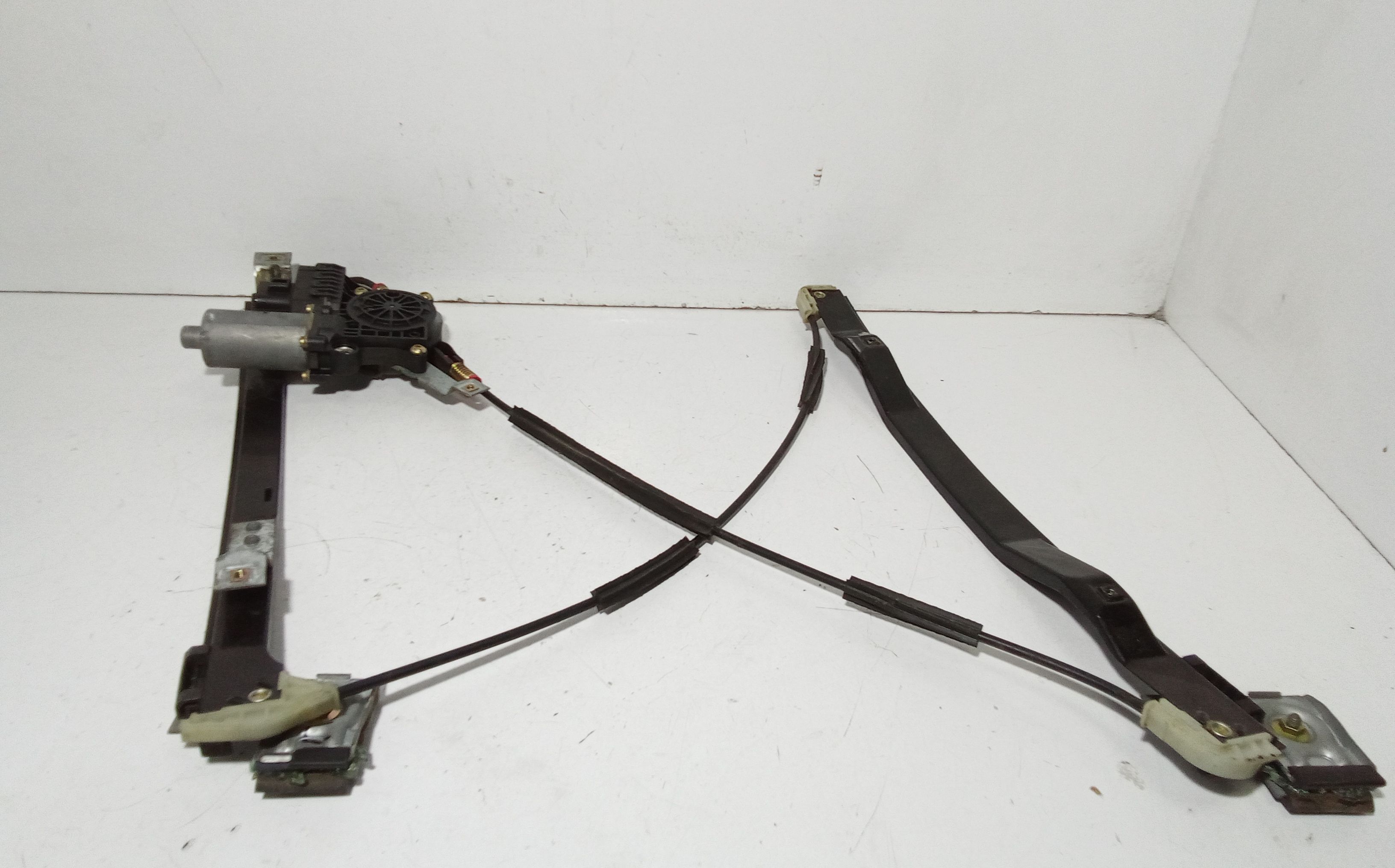 Alzacristallo Porta Ant. Sinistro Usato