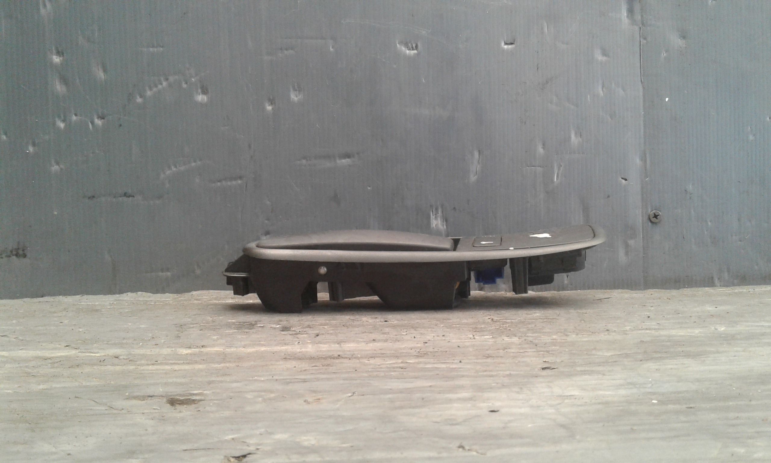 Maniglia Int. Apertura Porta Ant. Sinistro 1T1837113DUBN Usato