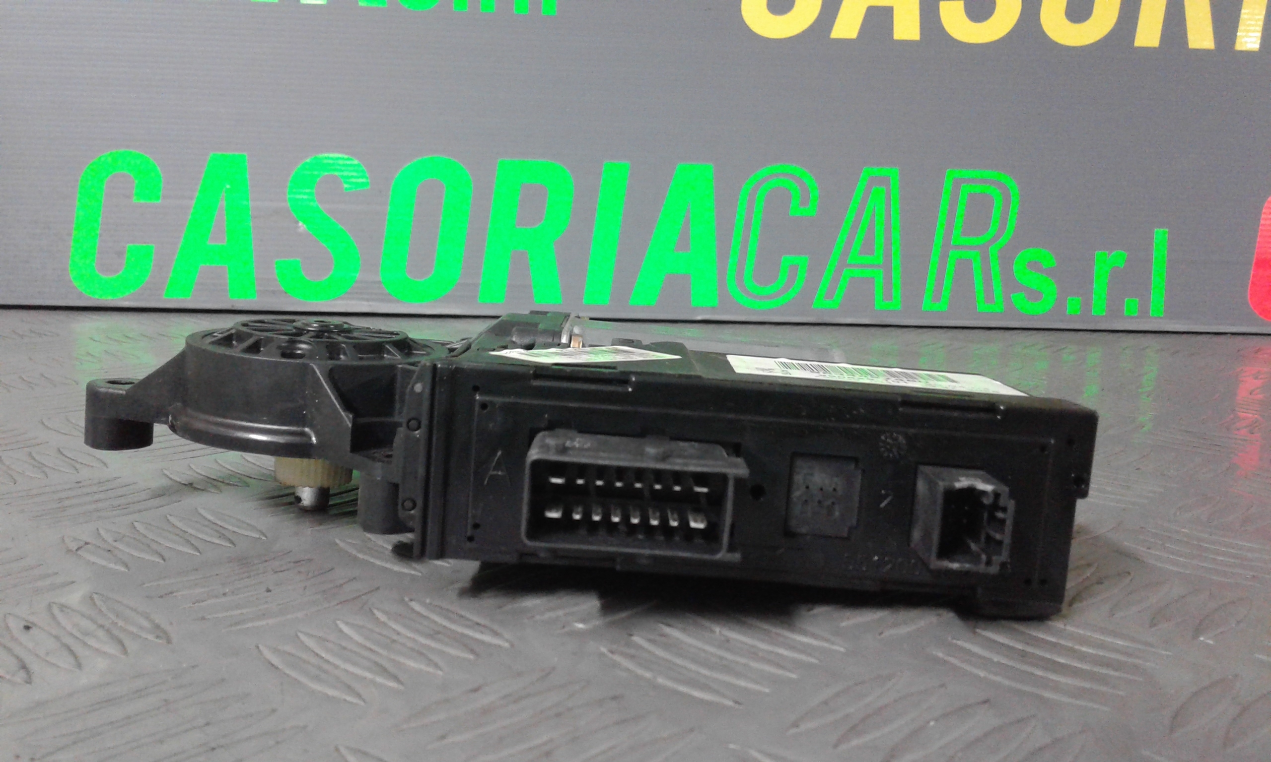 Motorino Alzacristallo Porta Ant. Destro 9222AZ Usato