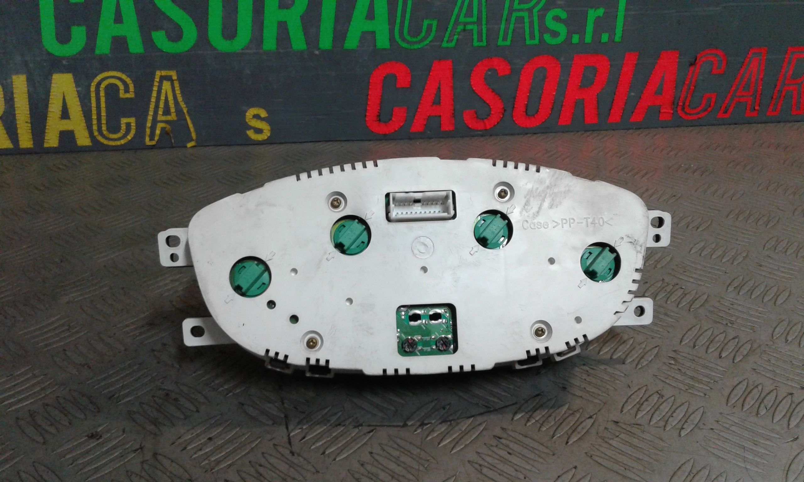 Quadro Portastrumenti Usato