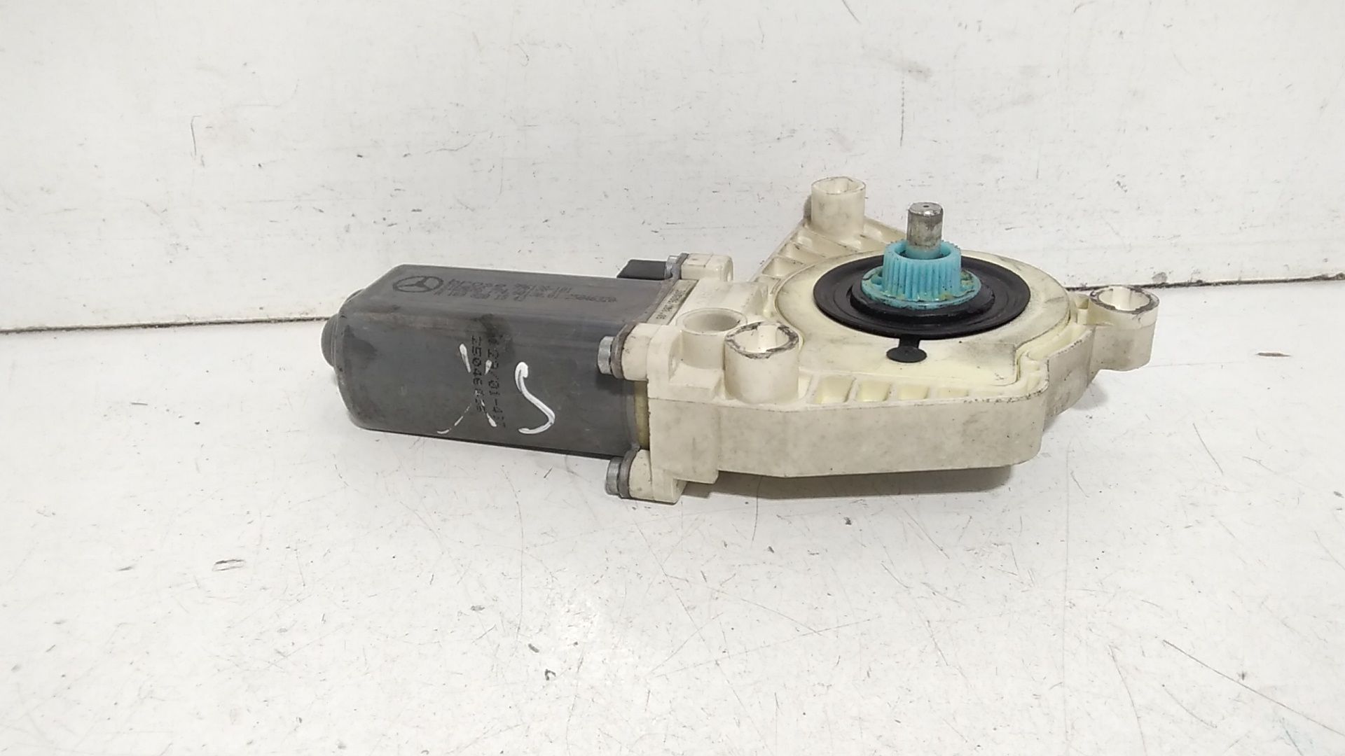 Motorino Alzacristallo Porta Post. Destro A1698202042 Usato