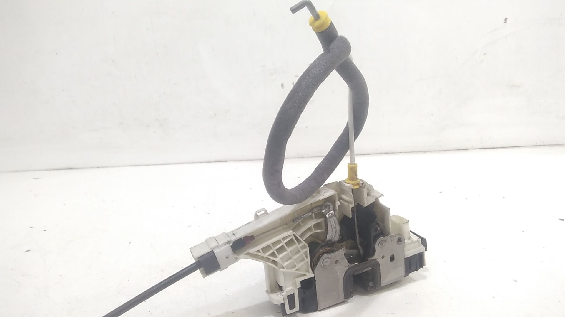 Serratura Porta Ant. Destro A9067201735 Usato