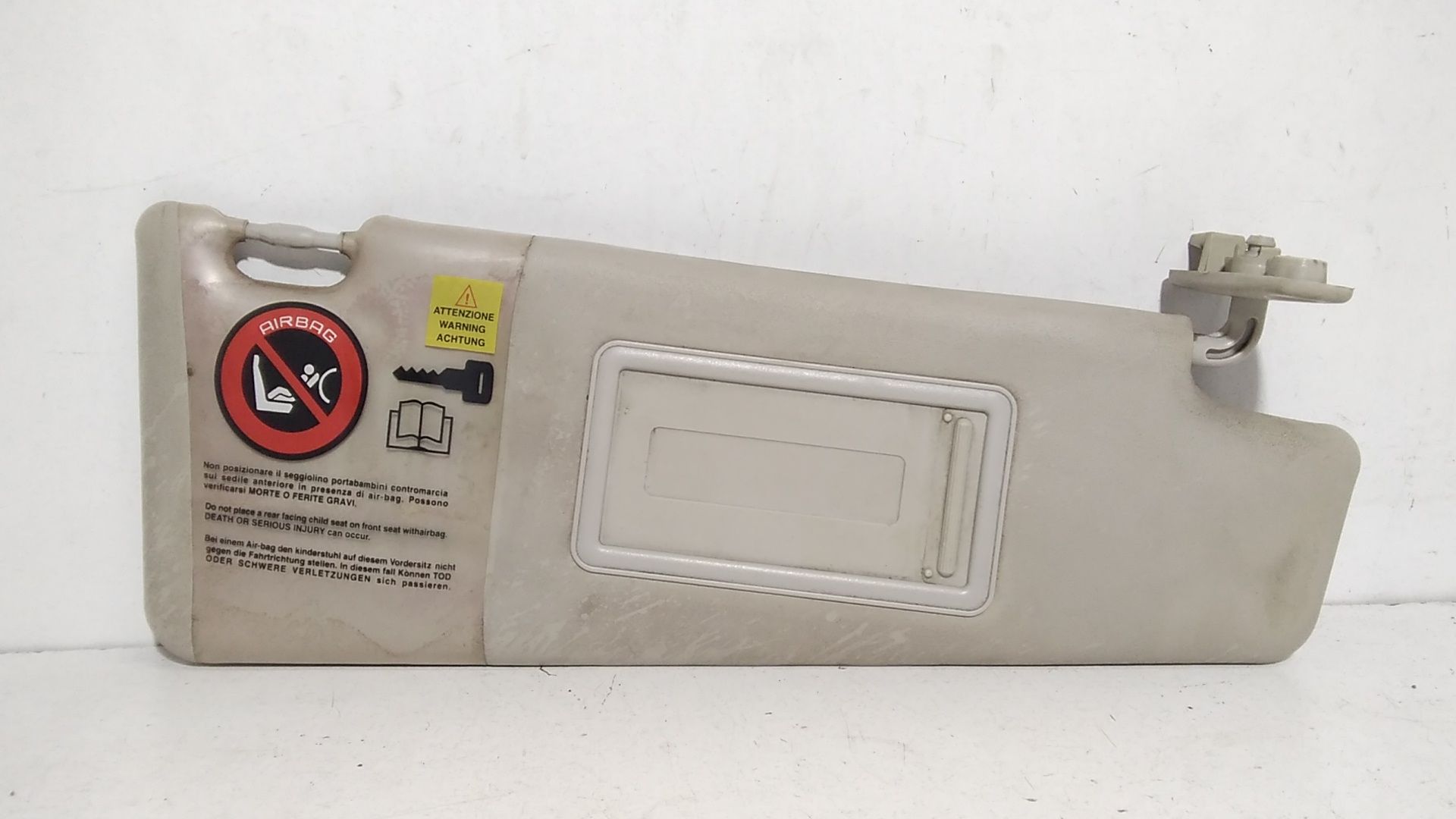 Aletta Parasole Parabrezza Destro 735361684 Usato