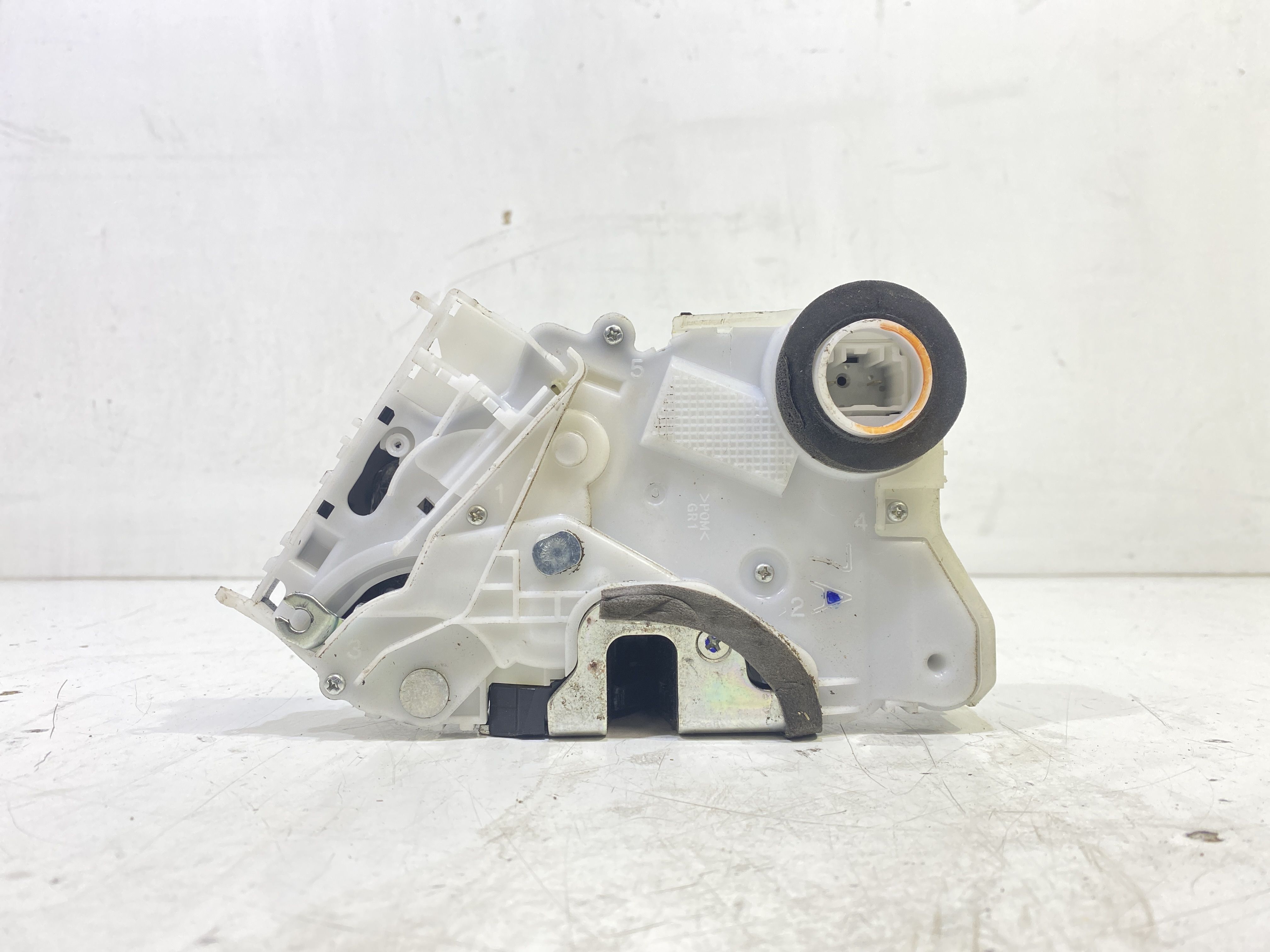 Serratura Porta Ant. Destro 6903047081 Usato